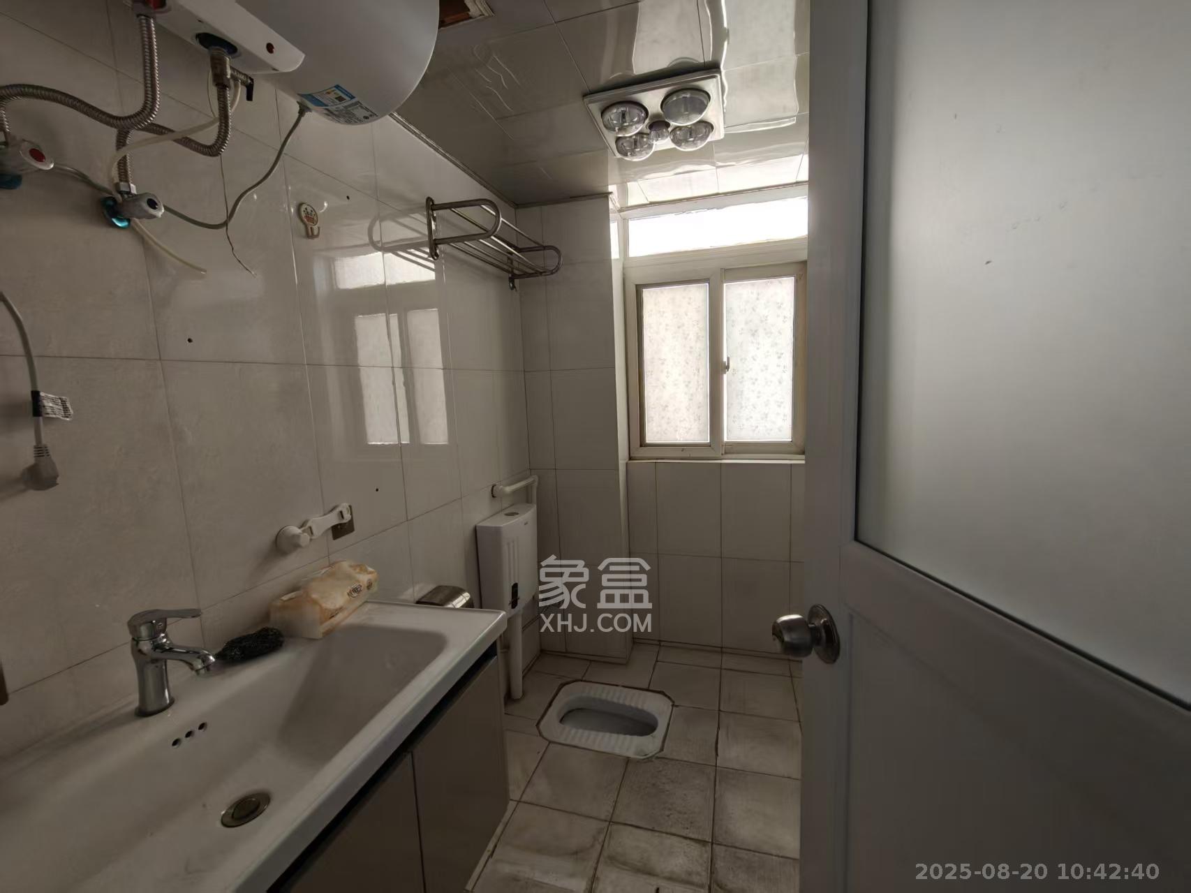 金碧文华 2室2厅1卫 1900.0元/月 金碧文华 2室2厅1卫 1900.0元/月室内图