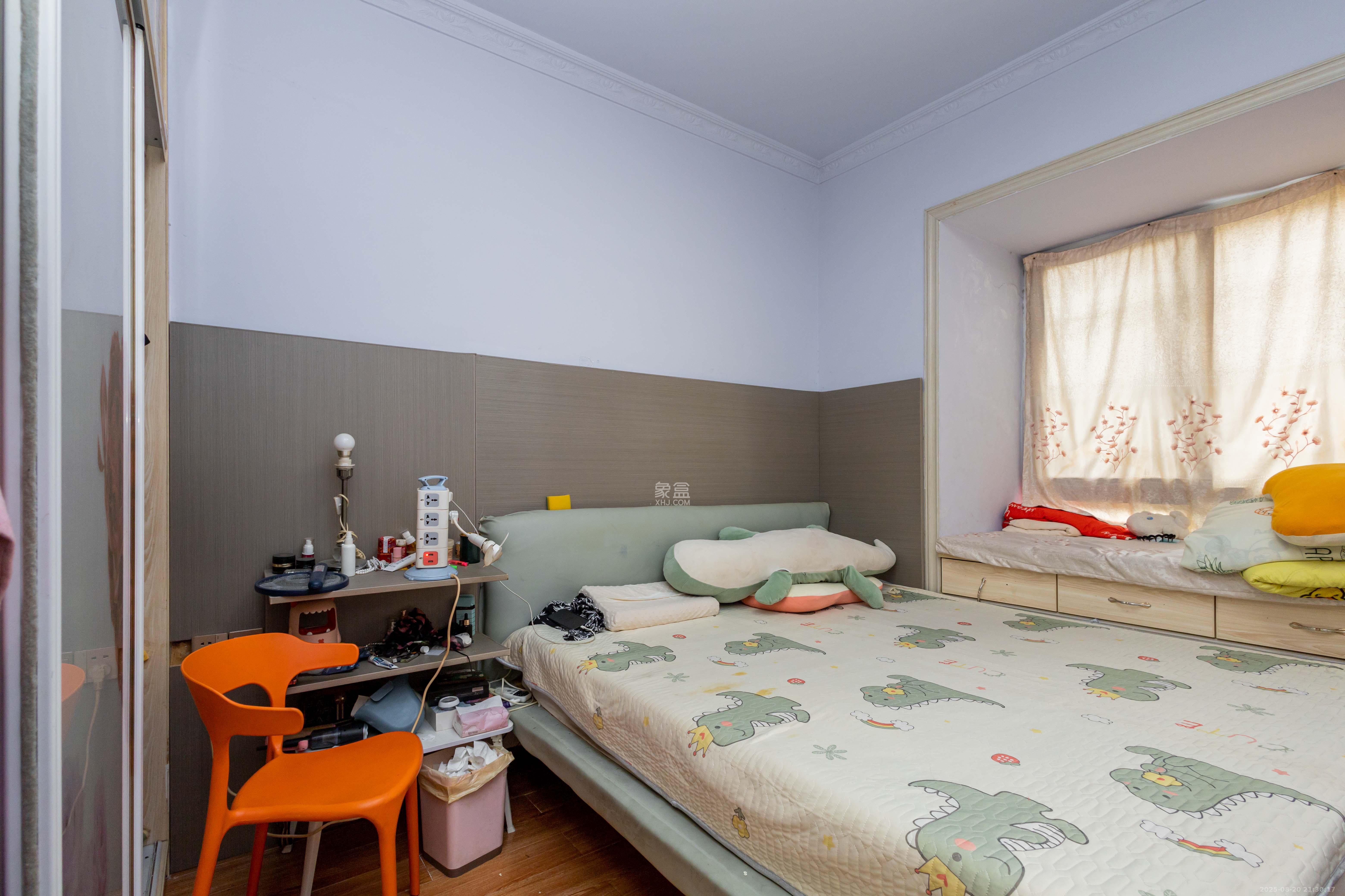 昌和商业中心/昌和国际  3室2厅2卫    58.0万卧室