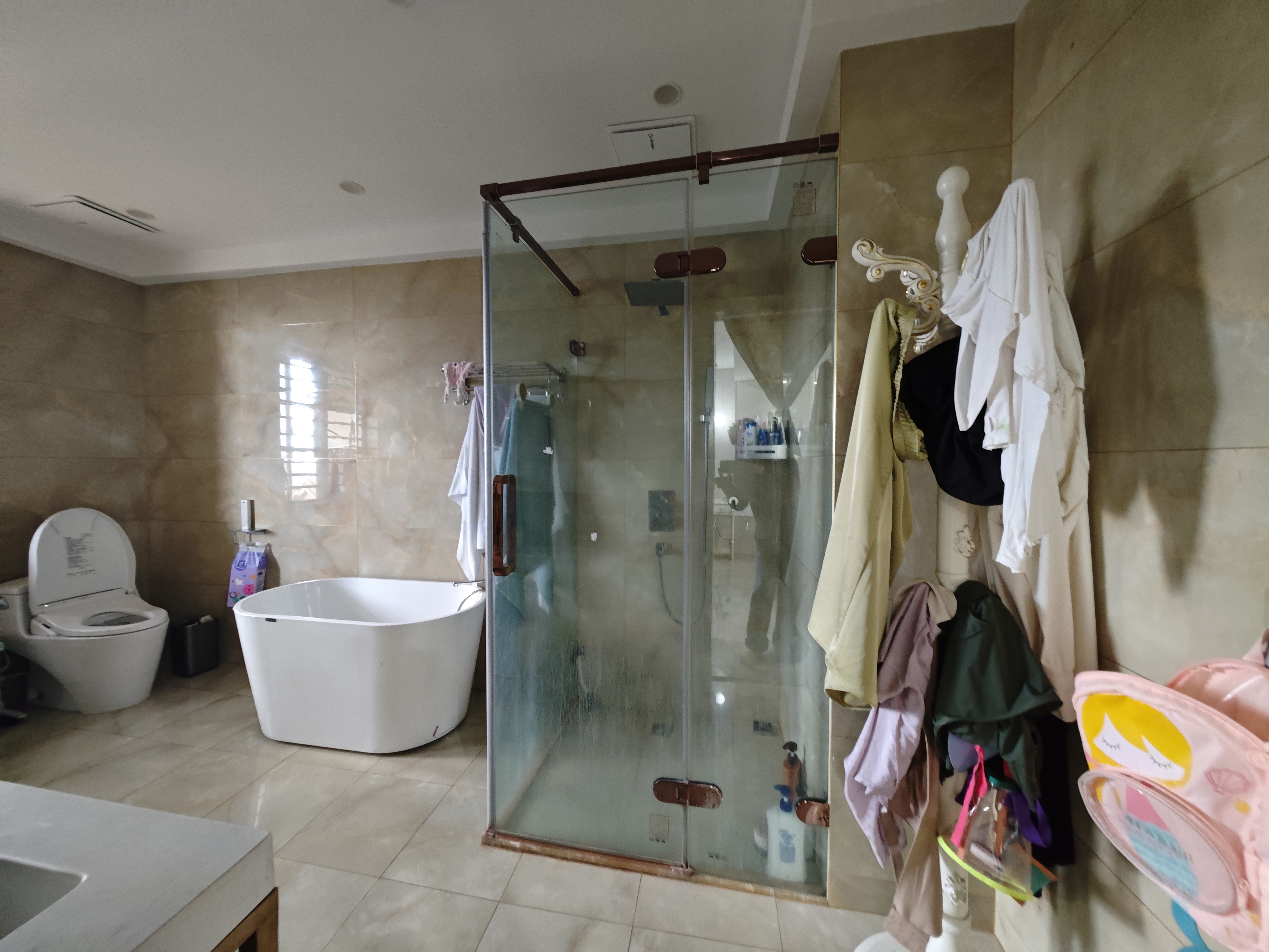 海航豪庭北苑 4室2厅2卫 10000.0元/月 海航豪庭北苑 4室2厅2卫 10000.0元/月室内图