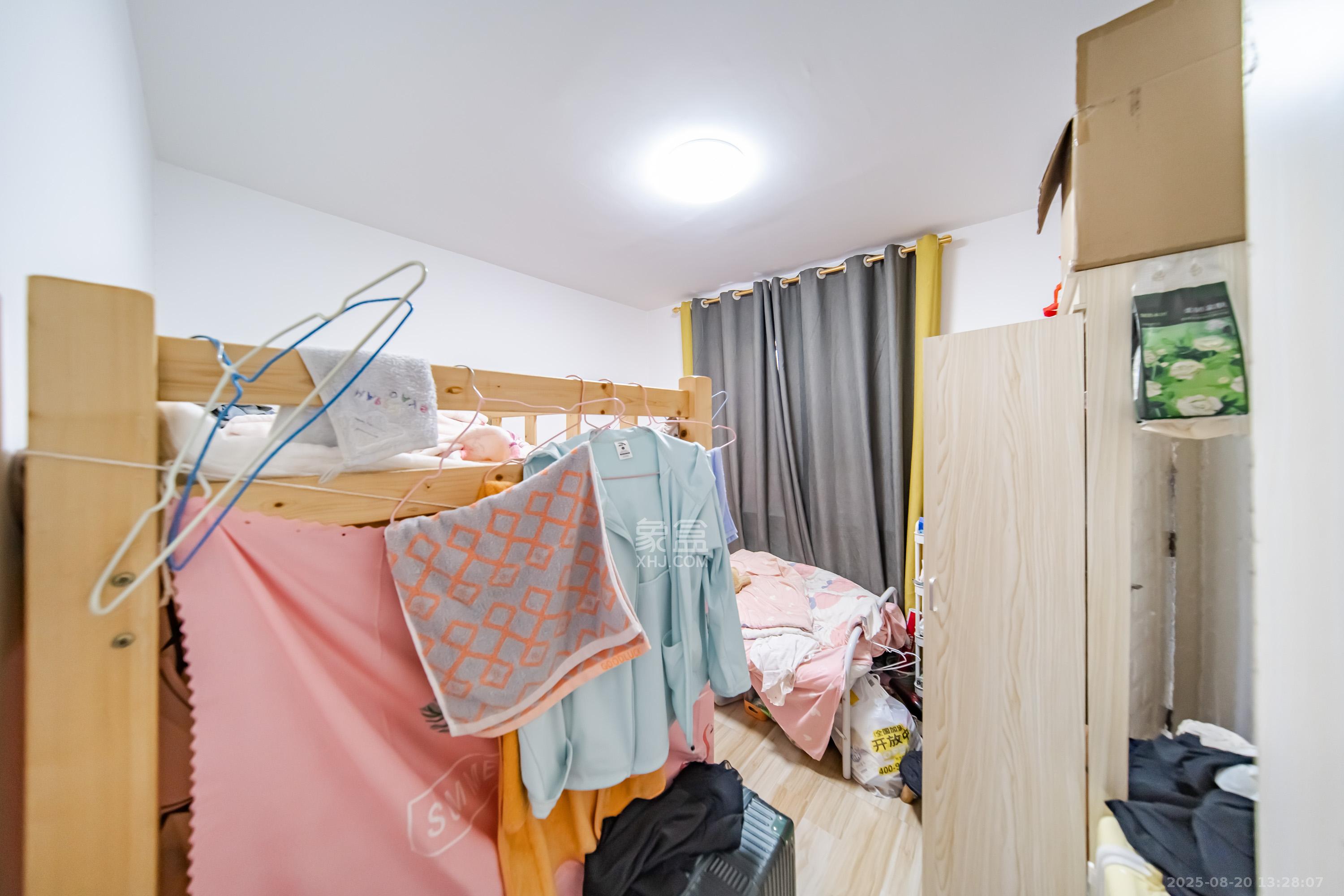 湘熙水郡（观澜海赋家园）  4室2厅2卫    150.0万卧室