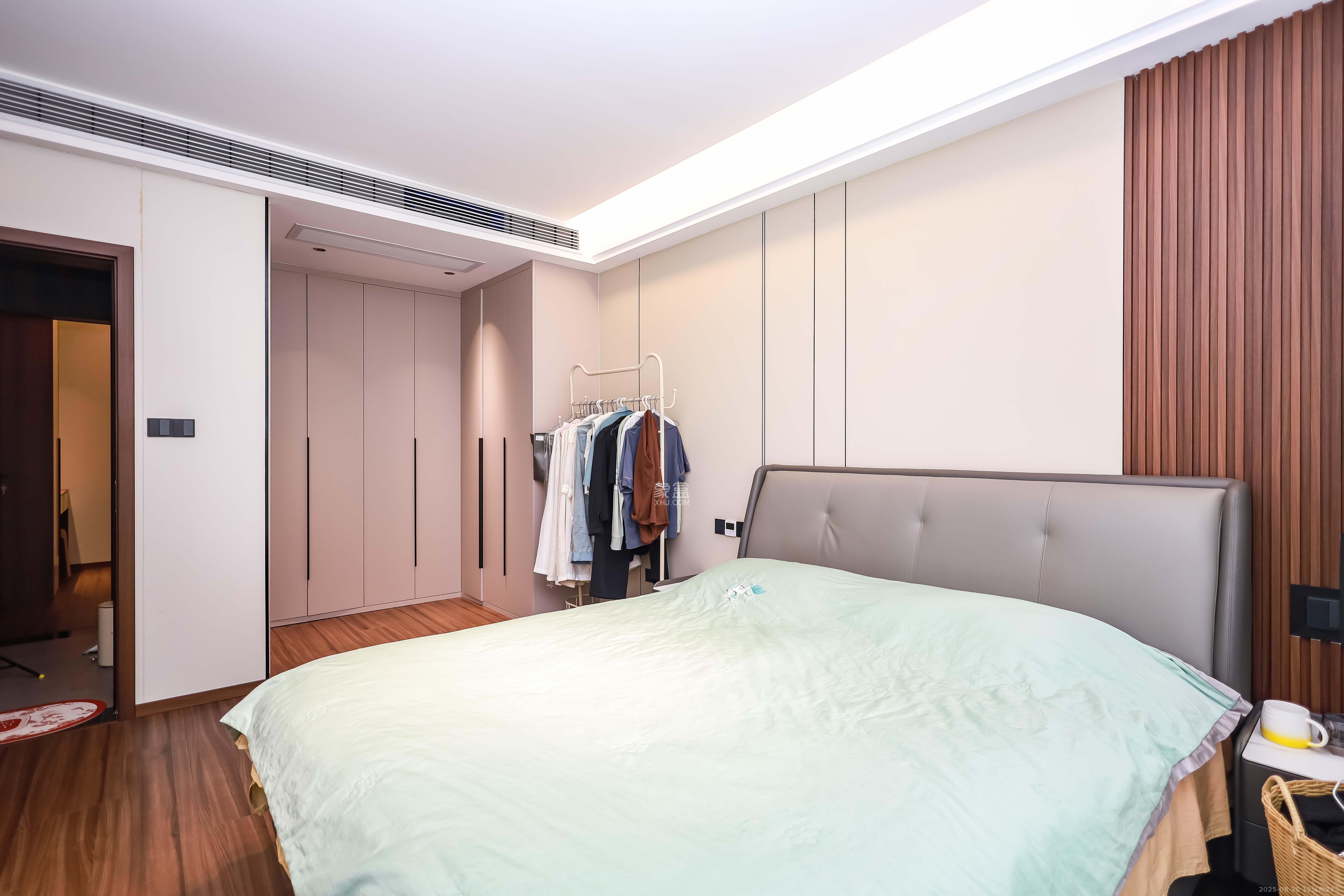 麓谷山湖郡  3室2厅2卫    155.5万 麓谷山湖郡  3室2厅2卫    155.5万卧室