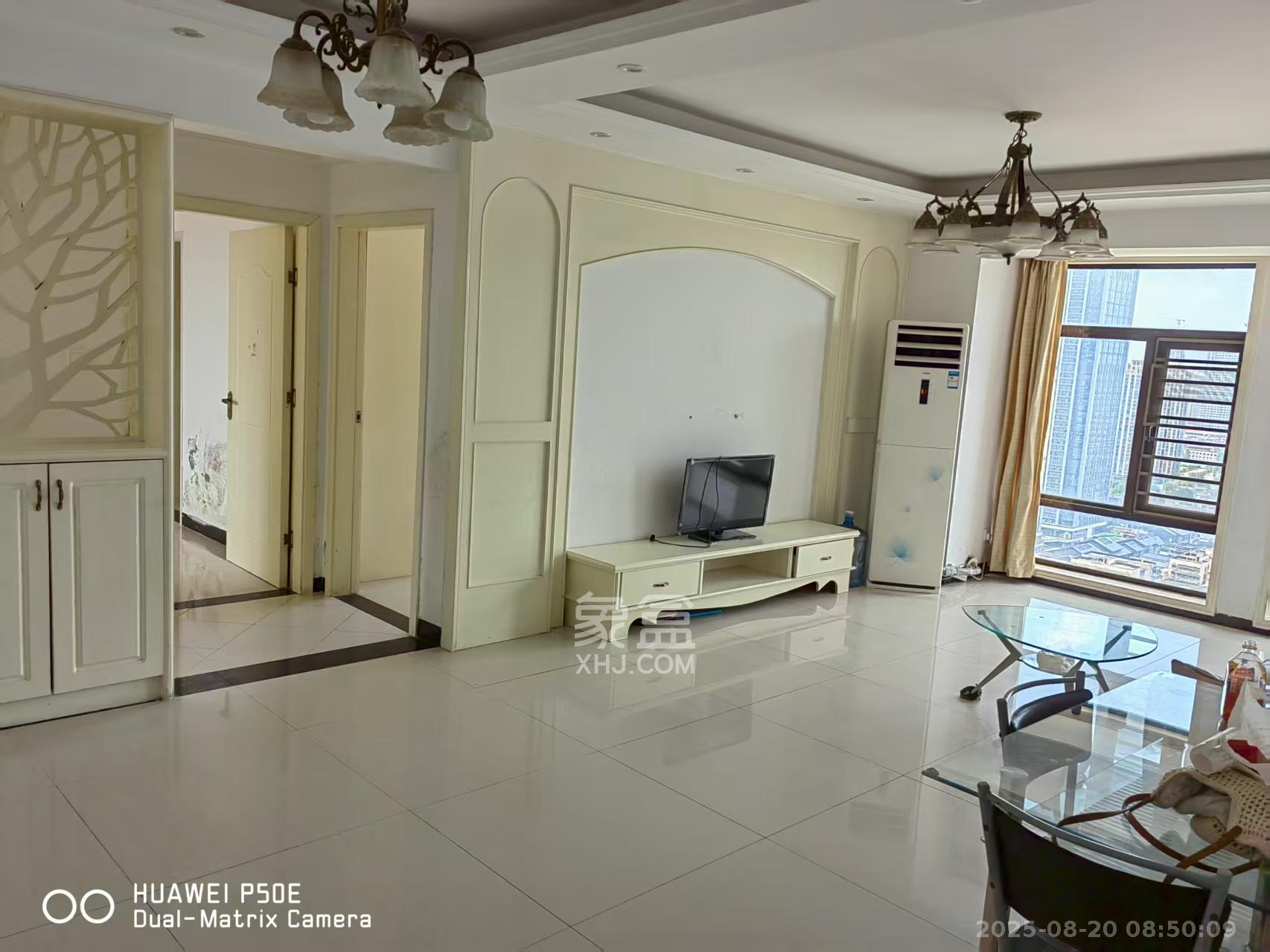 铂宫 3室2厅2卫 4000.0元/月 铂宫 3室2厅2卫 4000.0元/月室内图