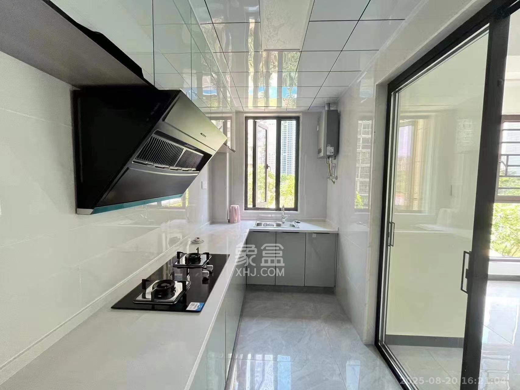 世茂璀璨天城 3室2厅2卫 3200.0元/月 世茂璀璨天城 3室2厅2卫 3200.0元/月室内图