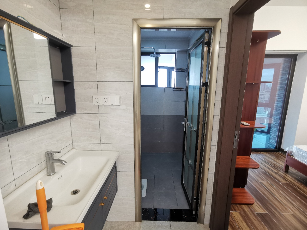 东站国际 2室2厅1卫 2500.0元/月 东站国际 2室2厅1卫 2500.0元/月室内图