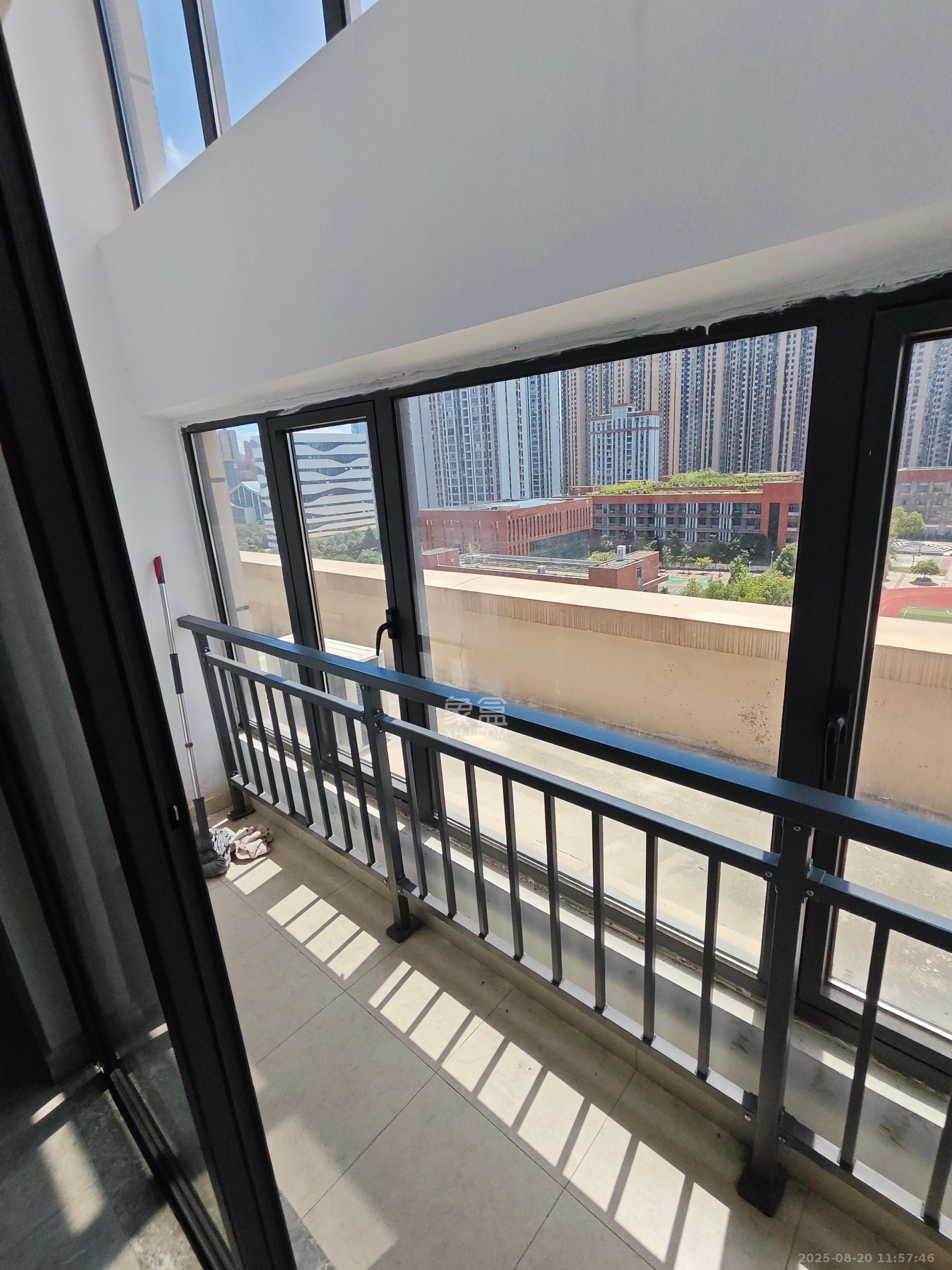 梦想新天地 1室1厅1卫 1800.0元/月 梦想新天地 1室1厅1卫 1800.0元/月室内图