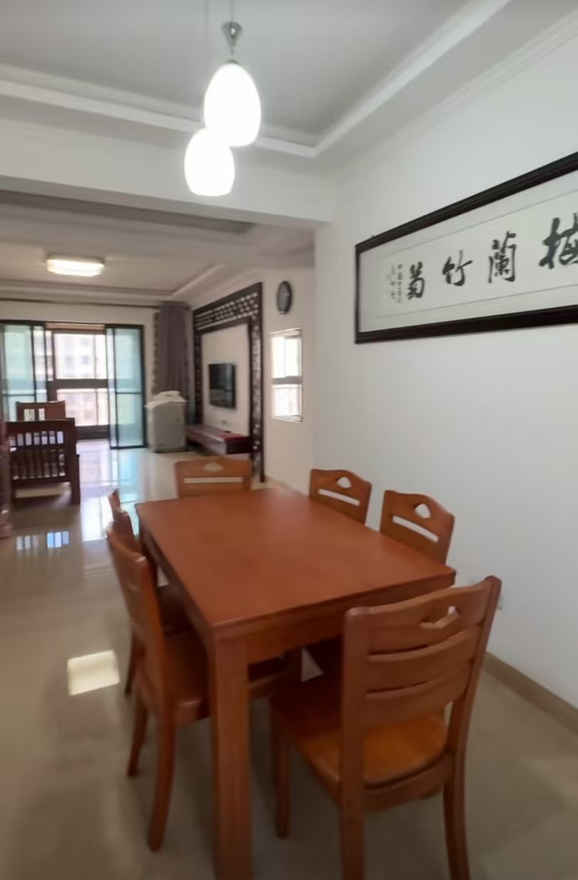 江畔人家  3室2厅2卫    199.0万 江畔人家  3室2厅2卫    199.0万室内图