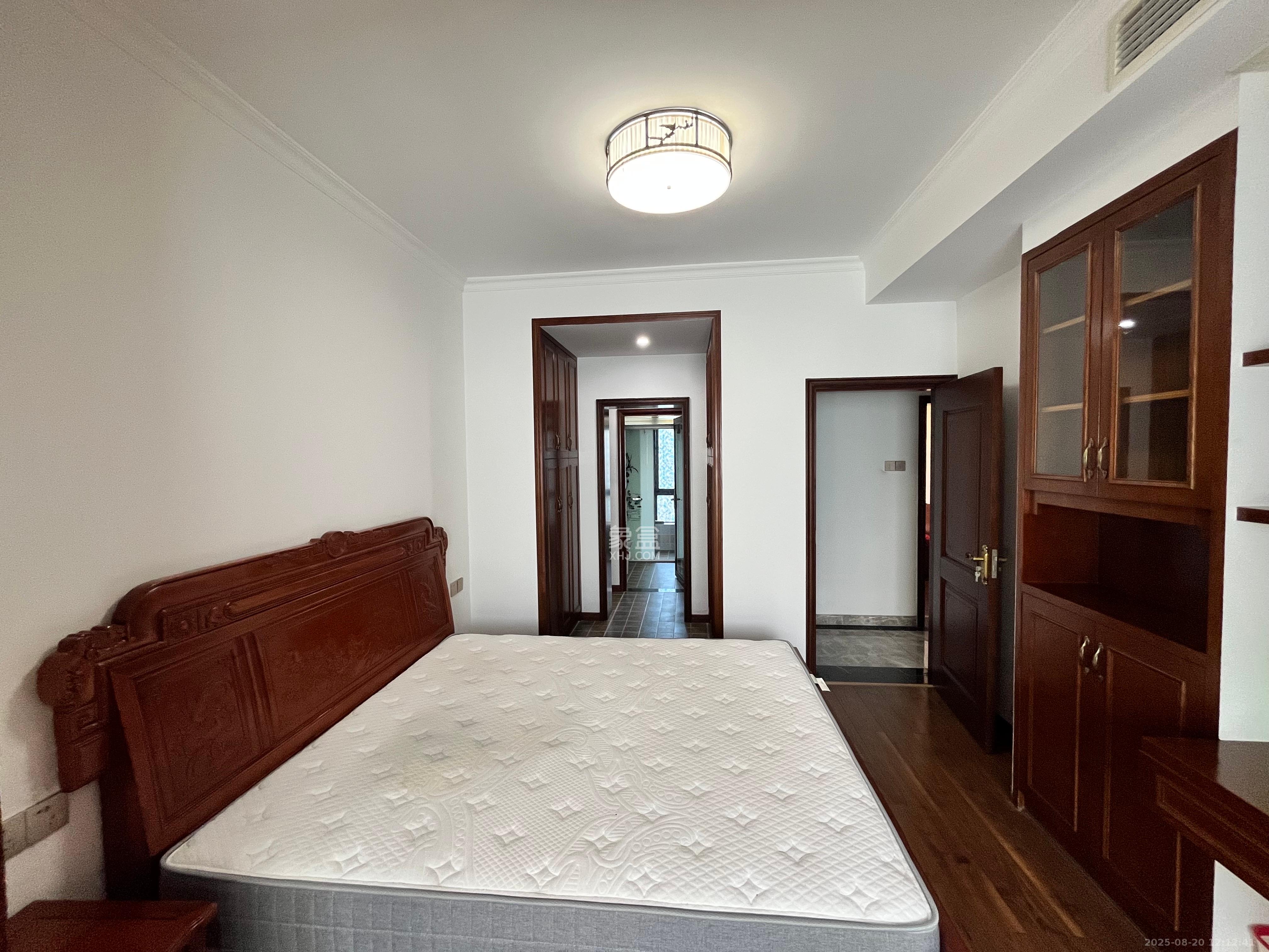 恒基凯旋门一二期 4室2厅2卫 3500.0元/月 恒基凯旋门一二期 4室2厅2卫 3500.0元/月室内图