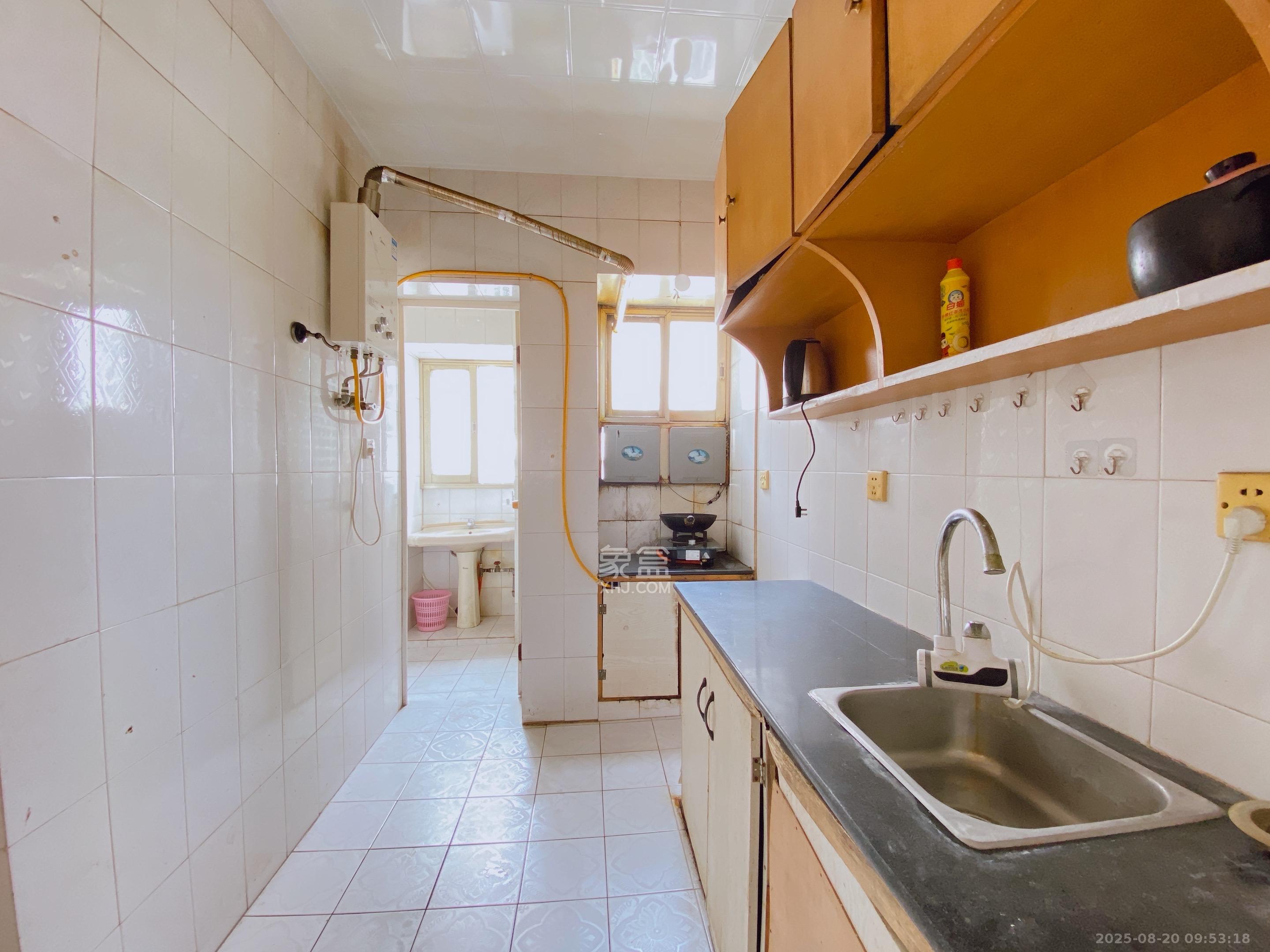 湘春路建行宿舍(佘家塘巷7号) 2室2厅1卫 1600.0元/月 湘春路建行宿舍(佘家塘巷7号) 2室2厅1卫 1600.0元/月室内图