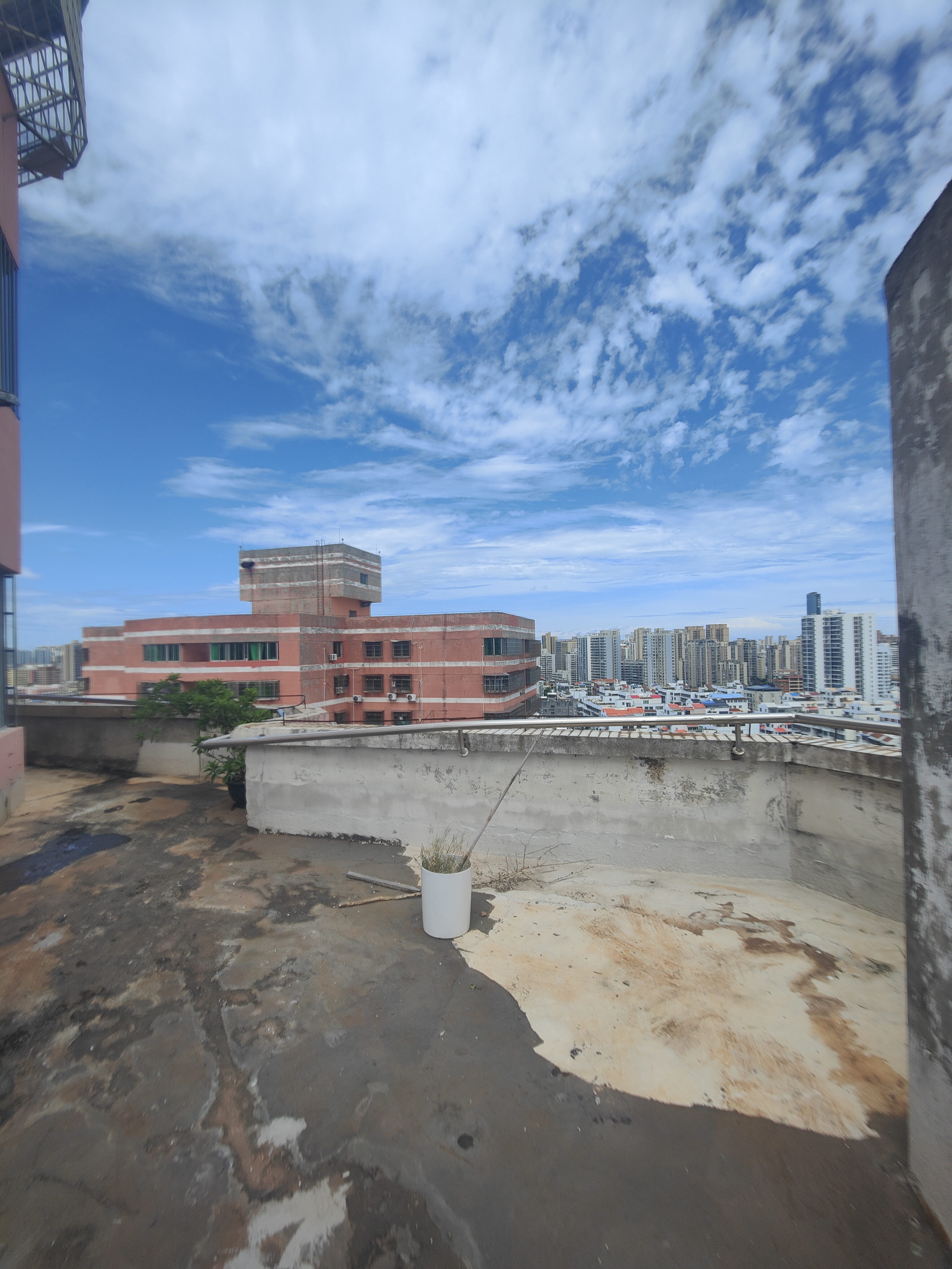 金都花园  3室2厅2卫    2000.0元/月 金都花园  3室2厅2卫    2000.0元/月小区图