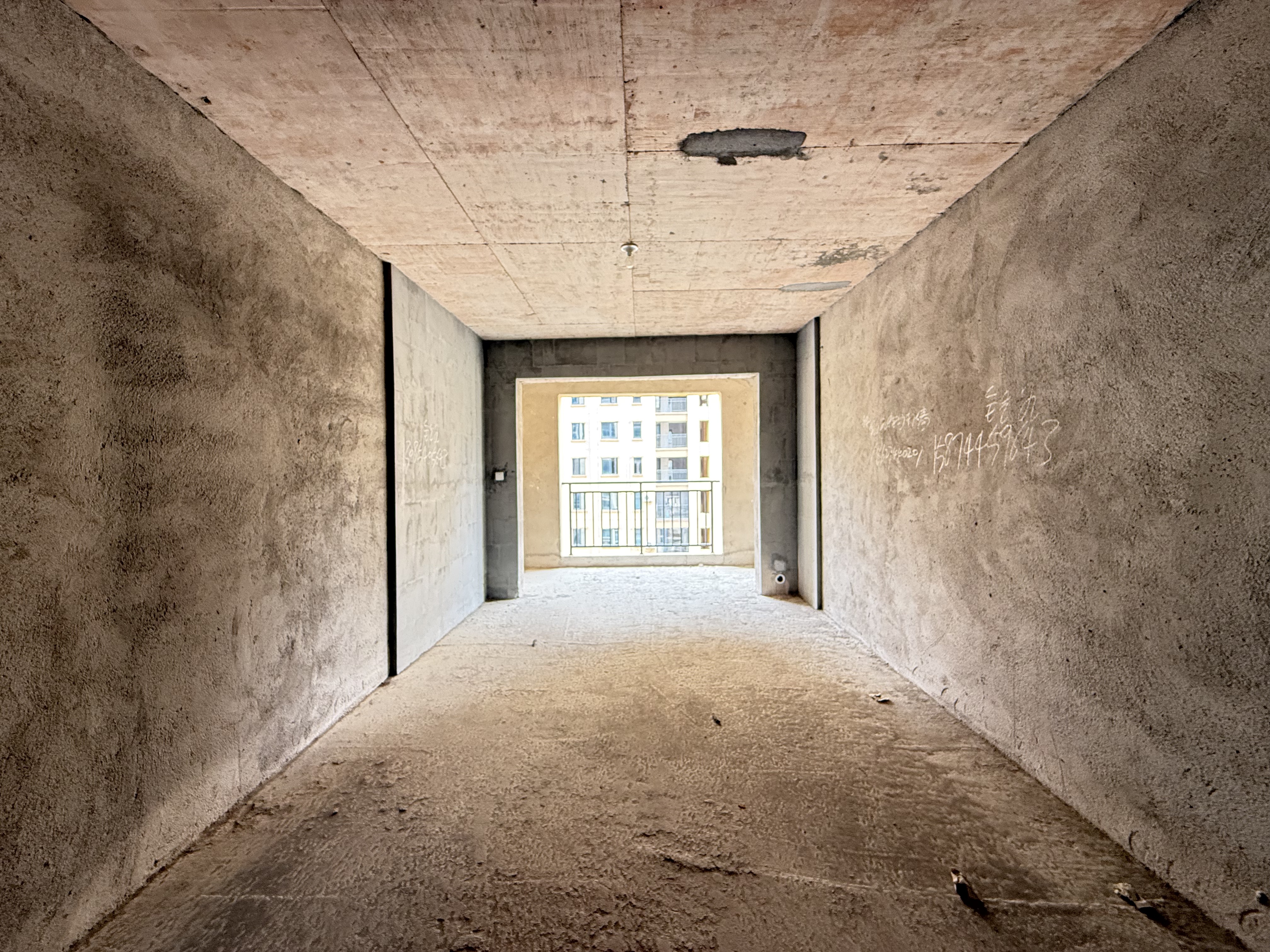 天门壹号  3室2厅2卫    49.8万 天门壹号  3室2厅2卫    49.8万