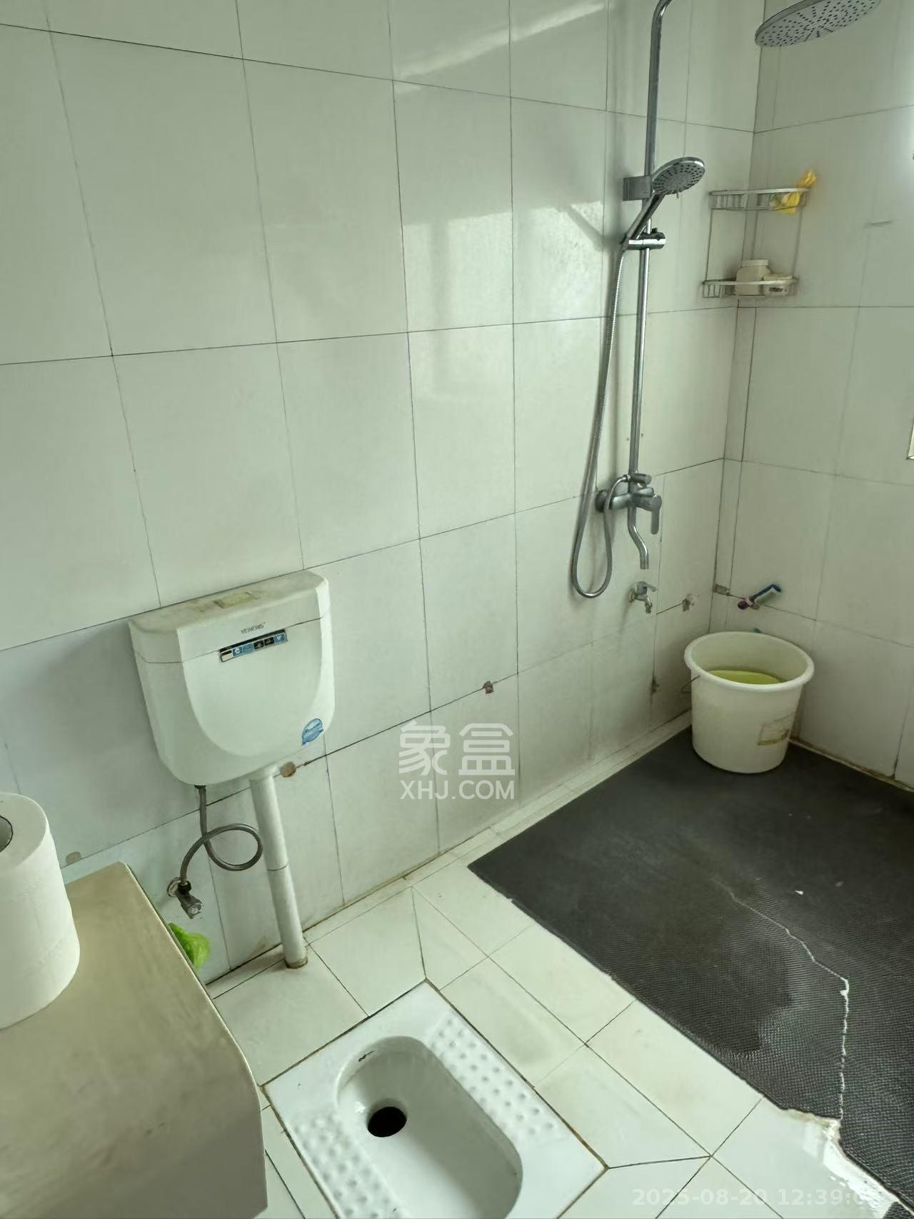 望麓大厦（湖南省参事馆）  4室2厅2卫    3500.0元/月室内图