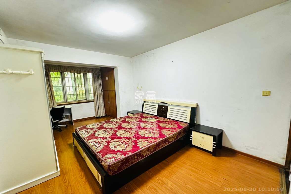 中南汽车世界 3室2厅1卫 1500.0元/月 中南汽车世界 3室2厅1卫 1500.0元/月室内图