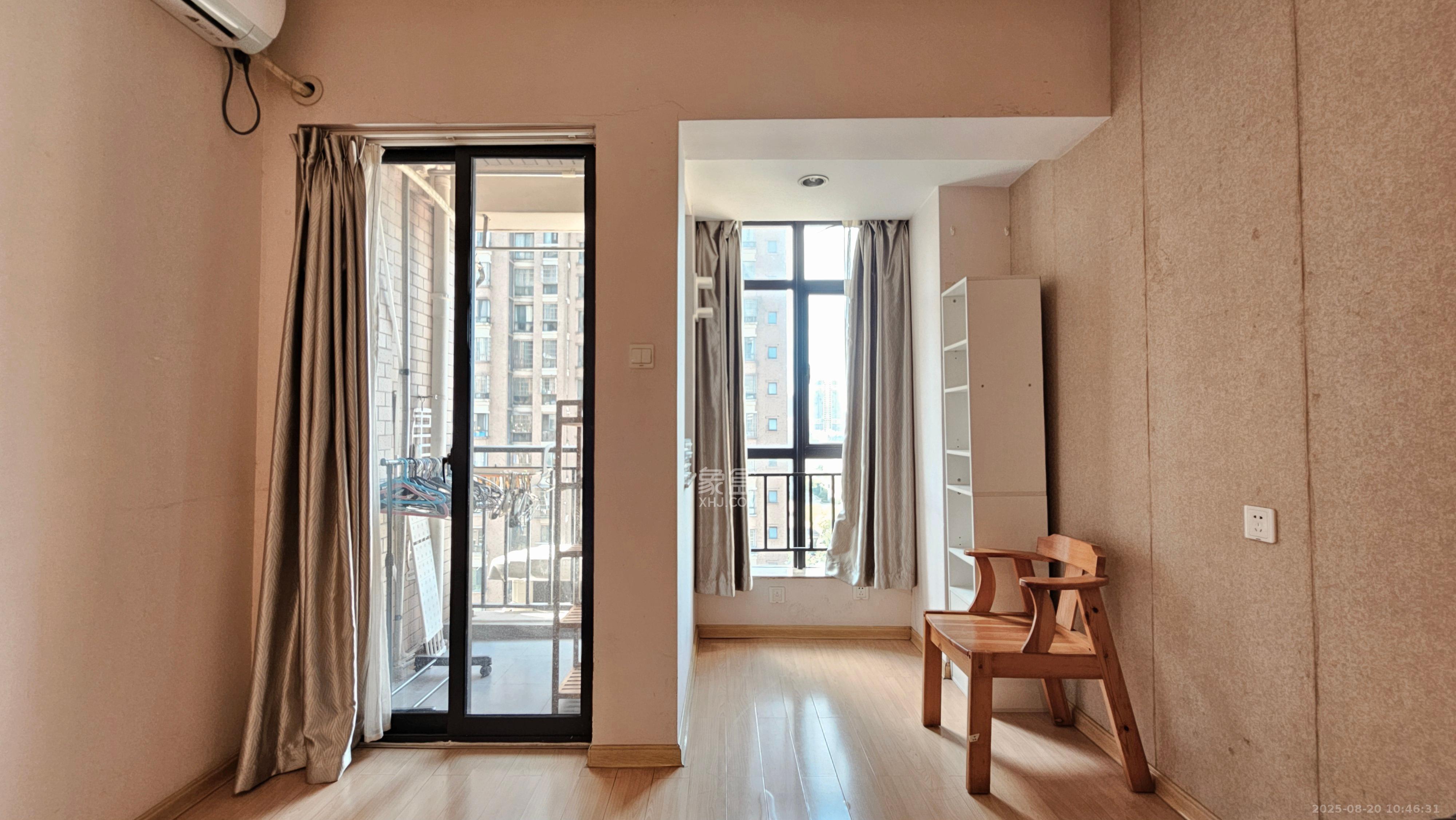 华润凤凰城一期 1室1厅1卫 1500.0元/月 华润凤凰城一期 1室1厅1卫 1500.0元/月室内图