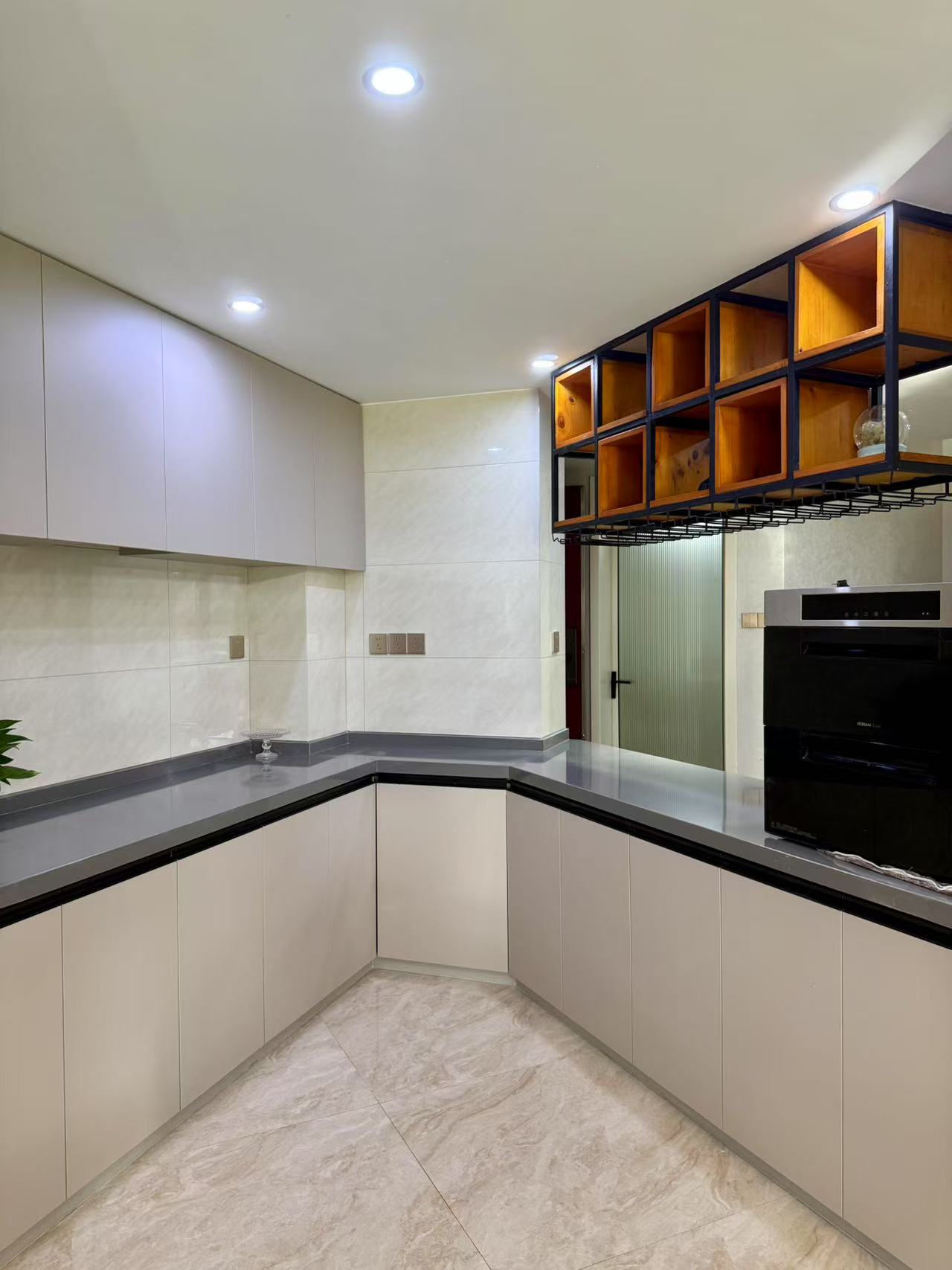 恒大海口湾二期 1室1厅1卫 3900.0元/月 恒大海口湾二期 1室1厅1卫 3900.0元/月室内图