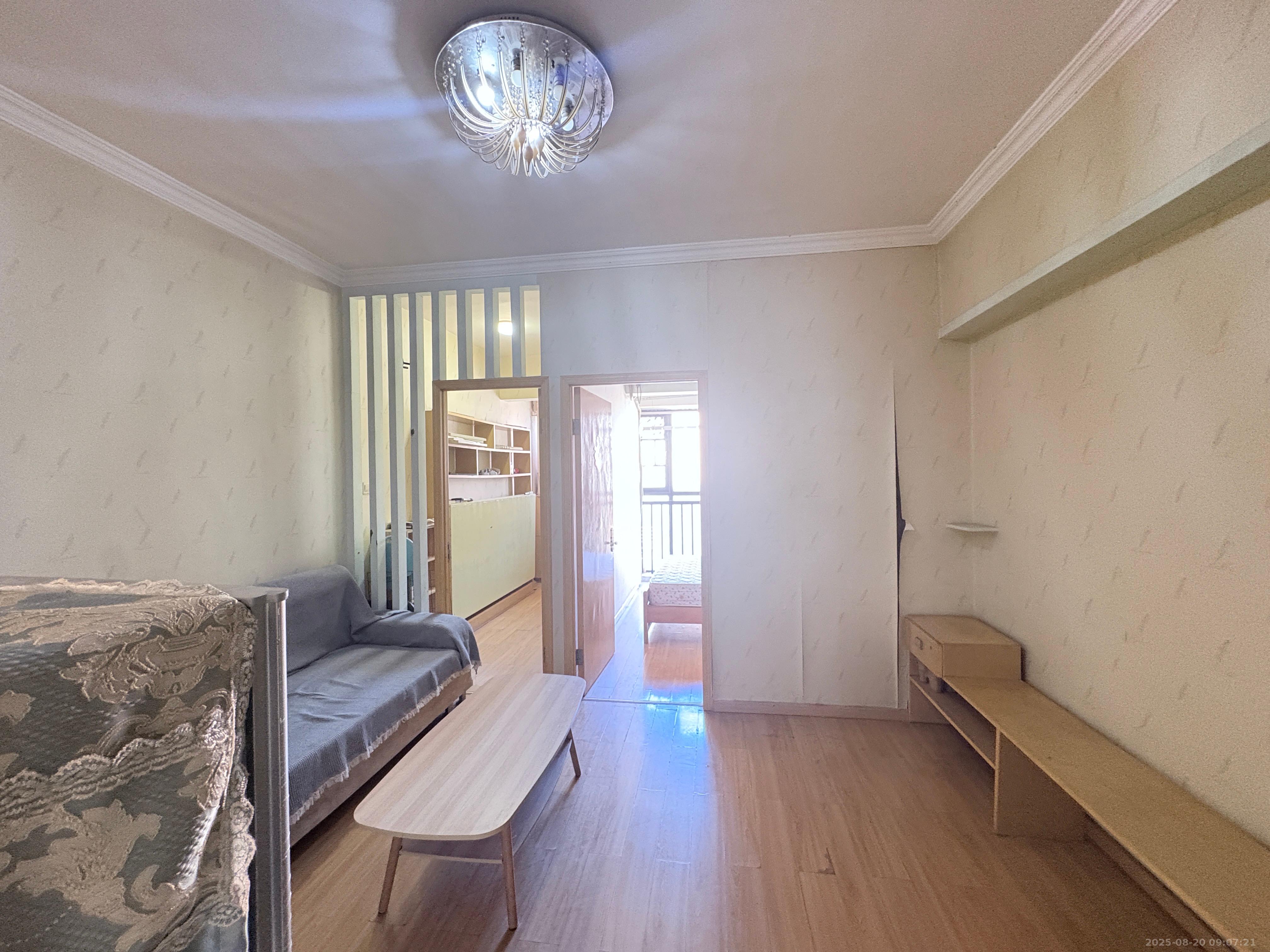 麓谷明珠 1室1厅1卫 1600.0元/月 麓谷明珠 1室1厅1卫 1600.0元/月室内图