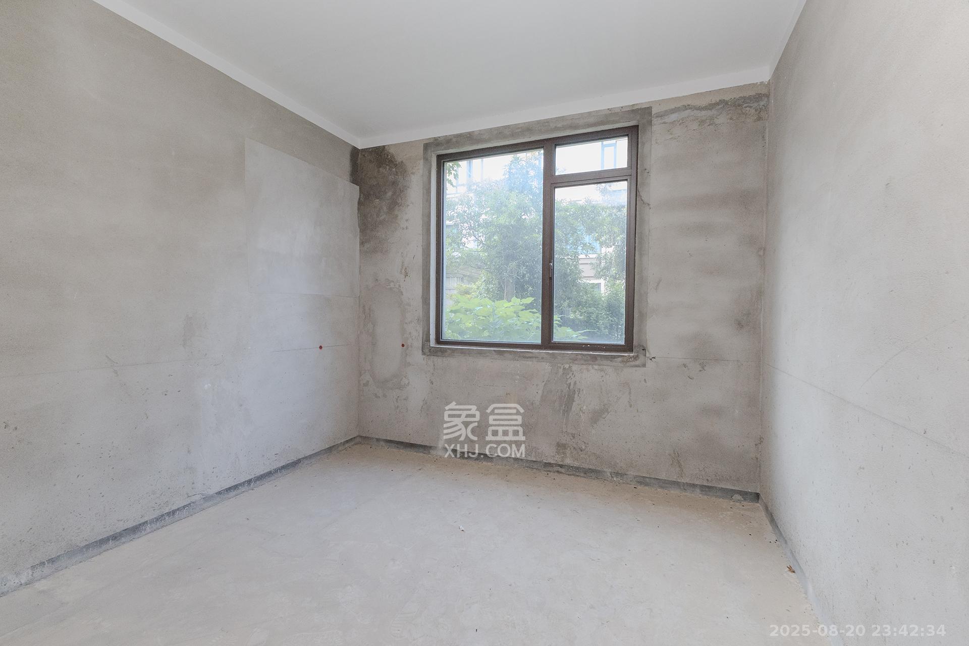 龙湖湘风原著(龙湖湘风星城)  6室2厅4卫    420.0万 龙湖湘风原著(龙湖湘风星城)  6室2厅4卫    420.0万卧室