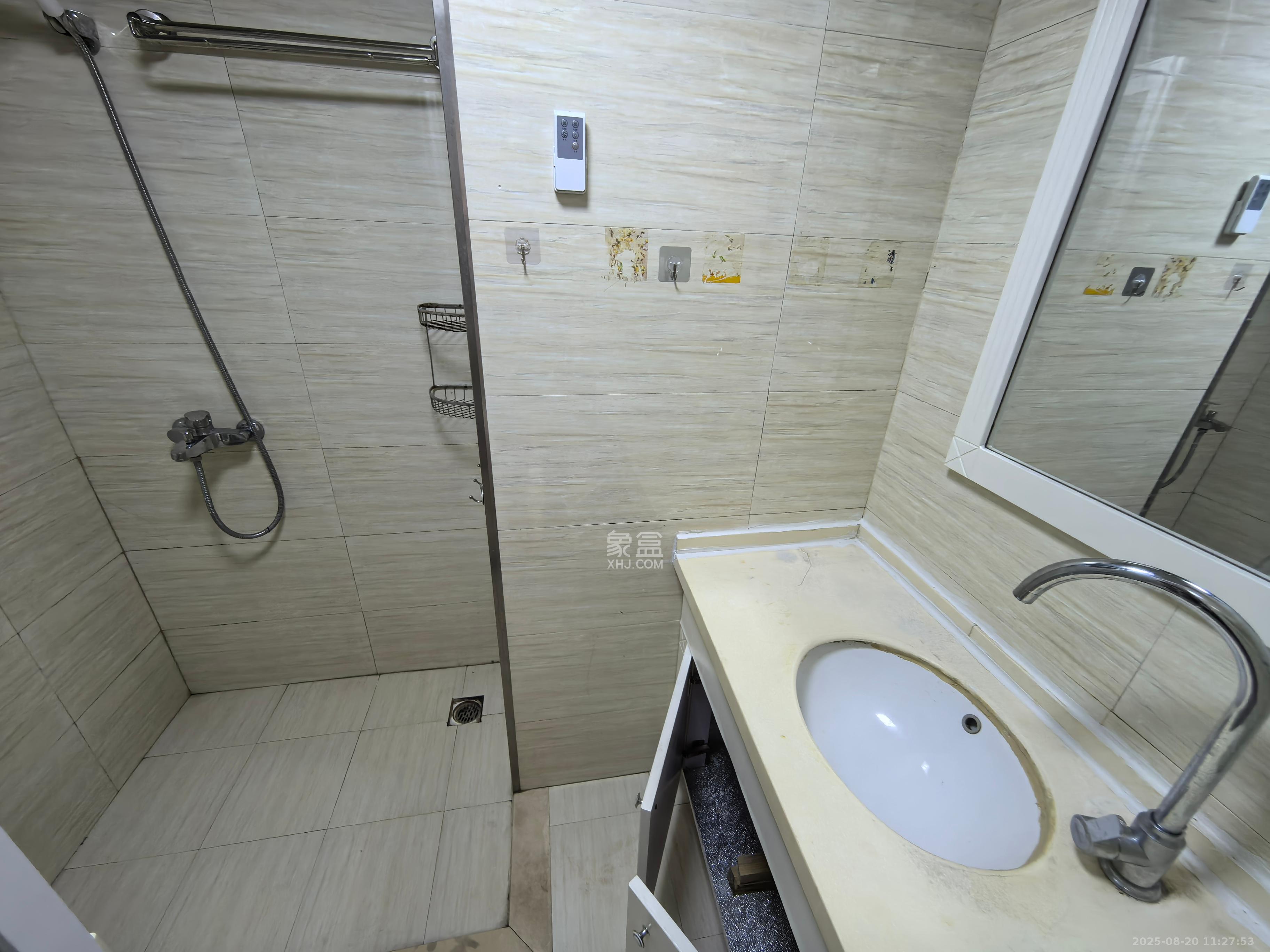 中建木莲工社  2室1厅1卫   1900.00元/月室内图