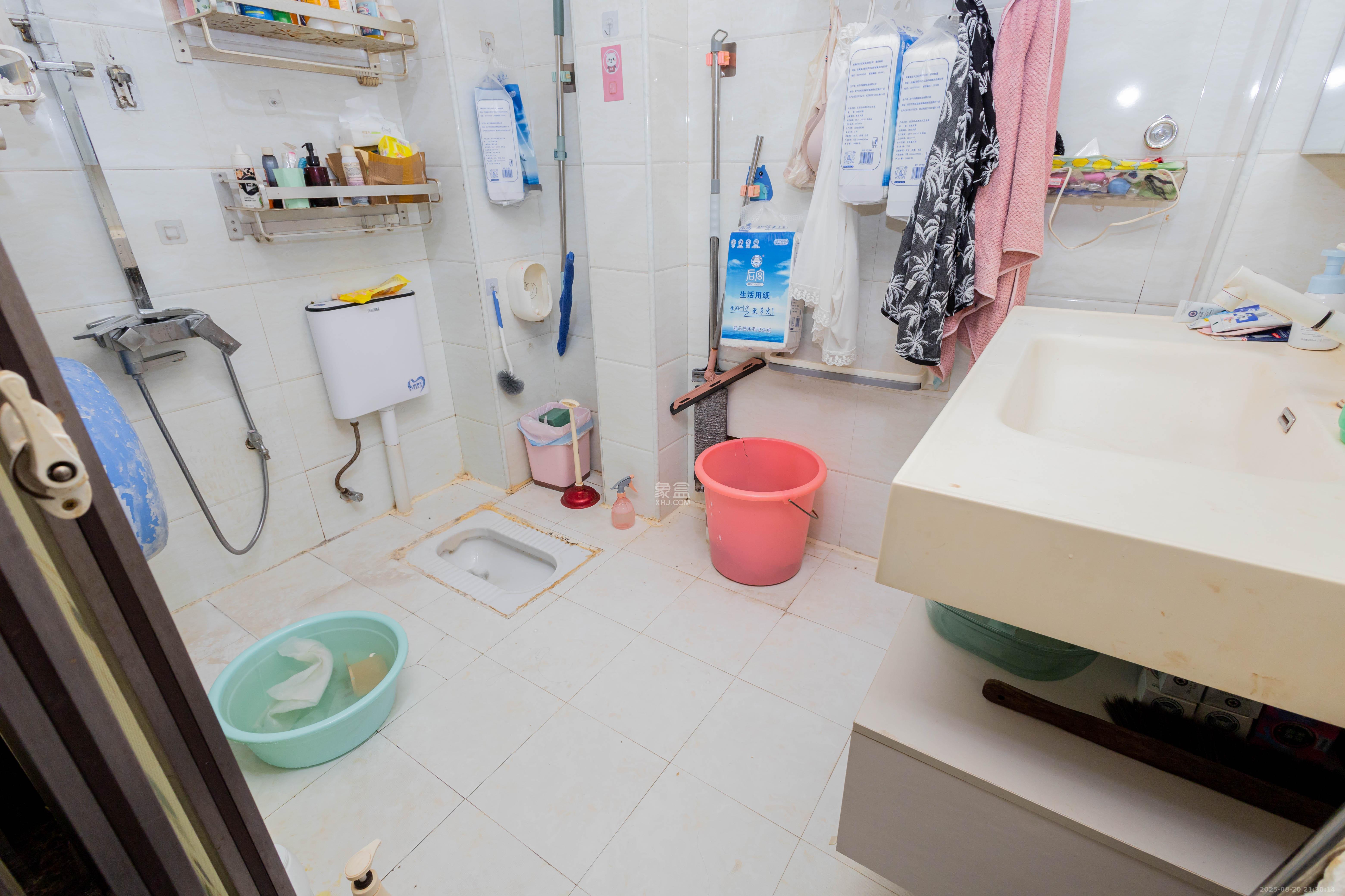 昌和商业中心/昌和国际  3室2厅2卫    58.0万卫生间