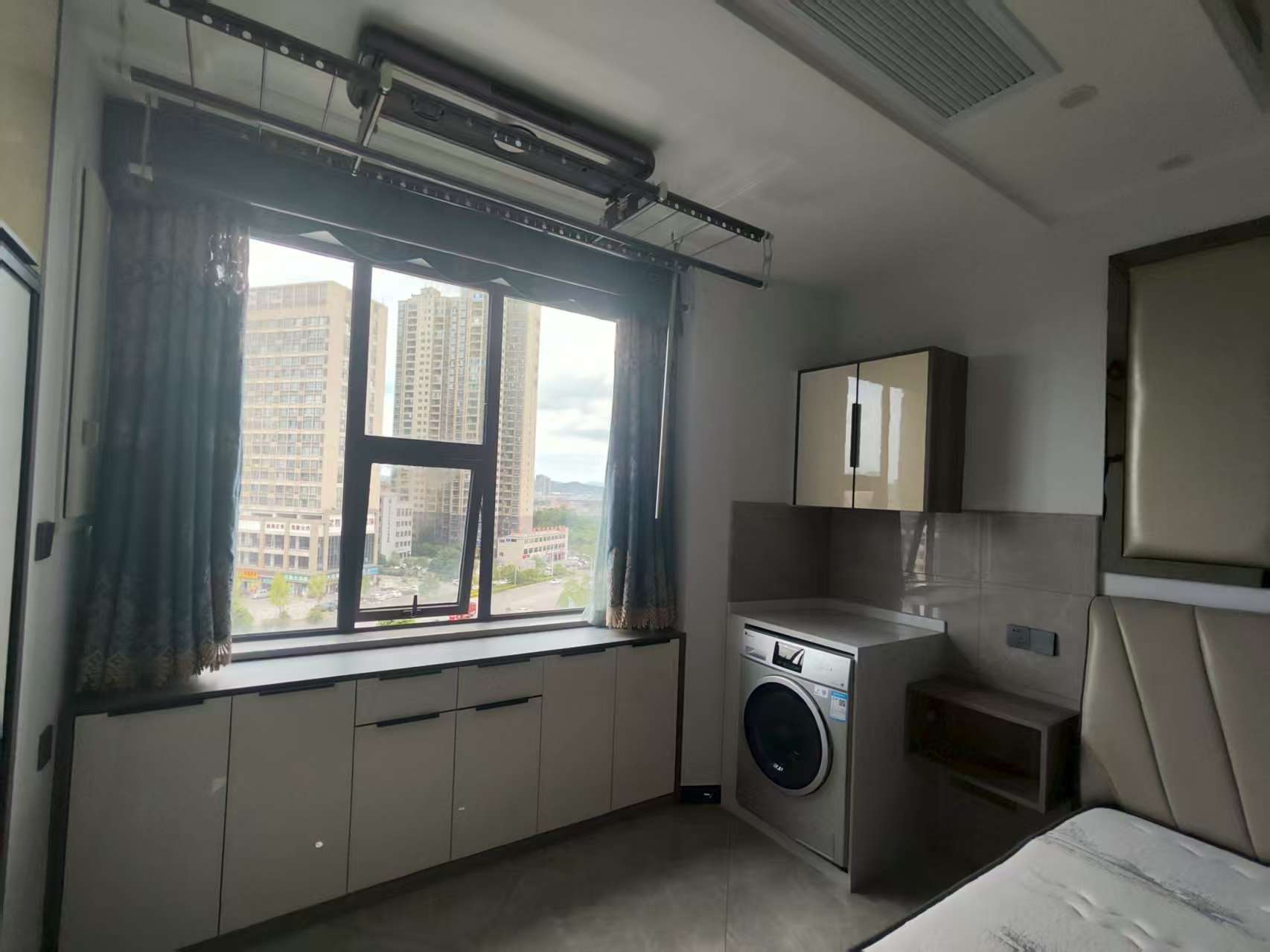 五洲锦城  1室0厅0卫    28.0万 五洲锦城  1室0厅0卫    28.0万客厅