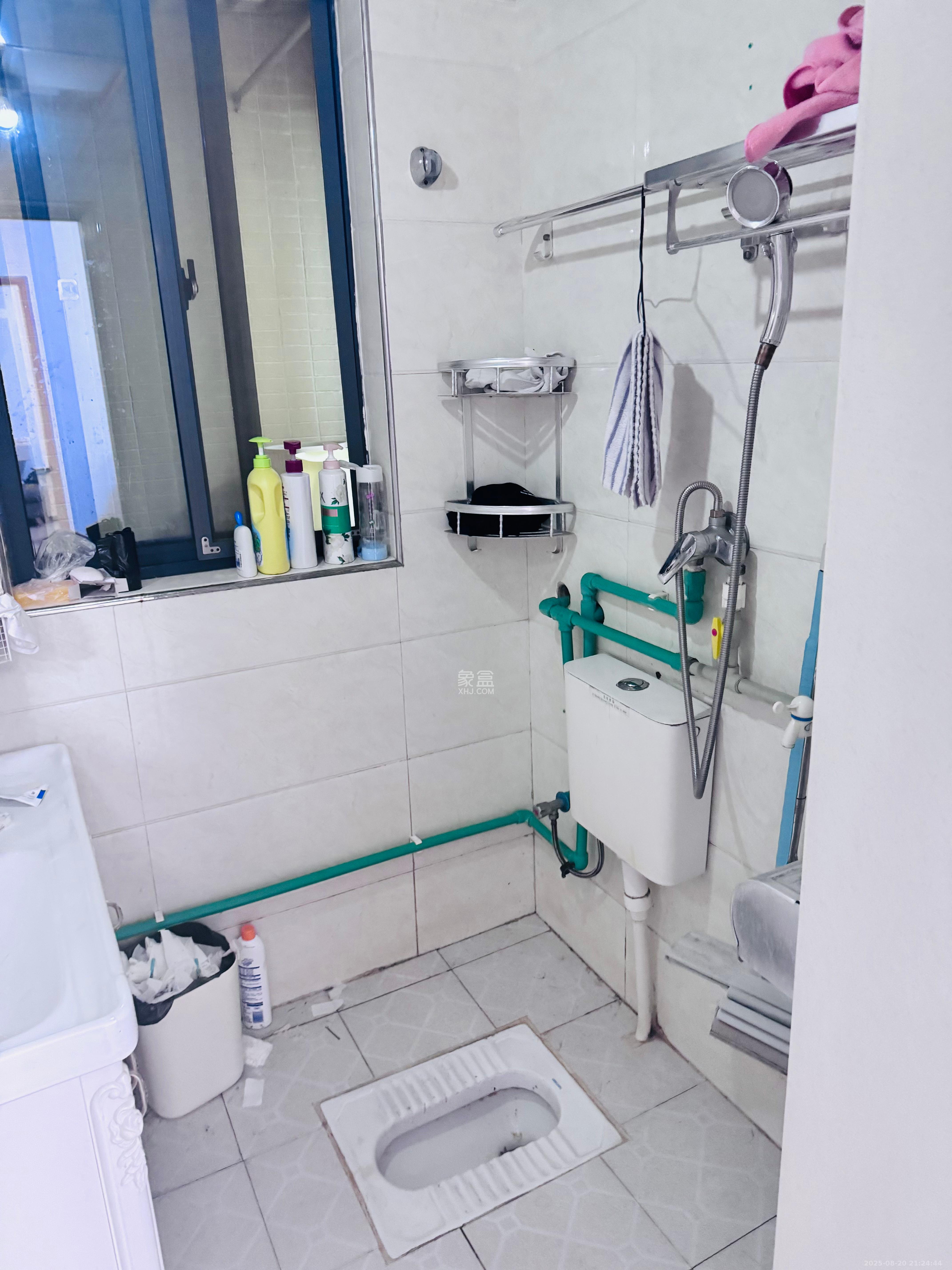 圭塘三小区 2室1厅1卫 2400.0元/月 圭塘三小区 2室1厅1卫 2400.0元/月室内图