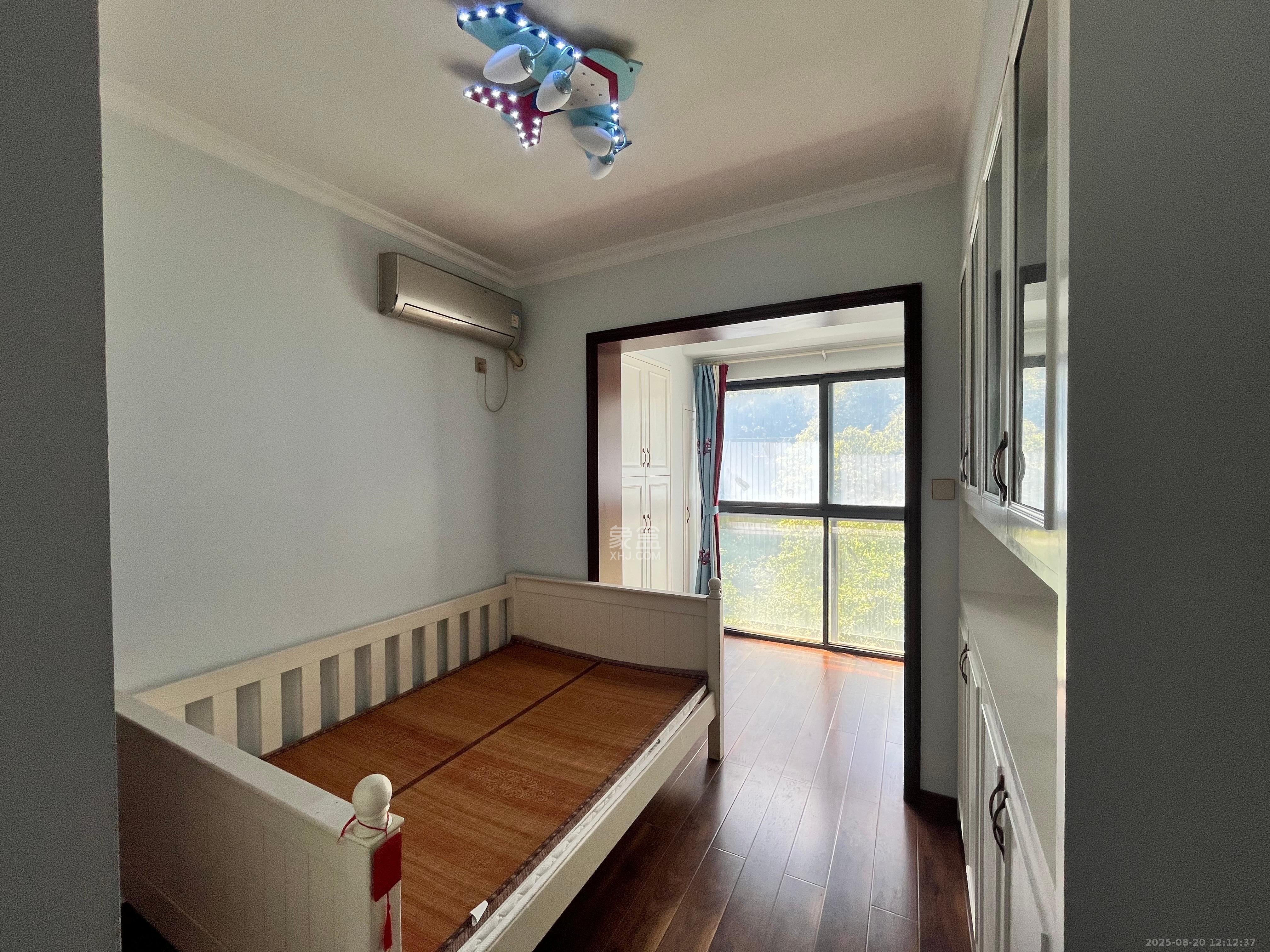 恒基凯旋门一二期 4室2厅2卫 3500.0元/月 恒基凯旋门一二期 4室2厅2卫 3500.0元/月室内图