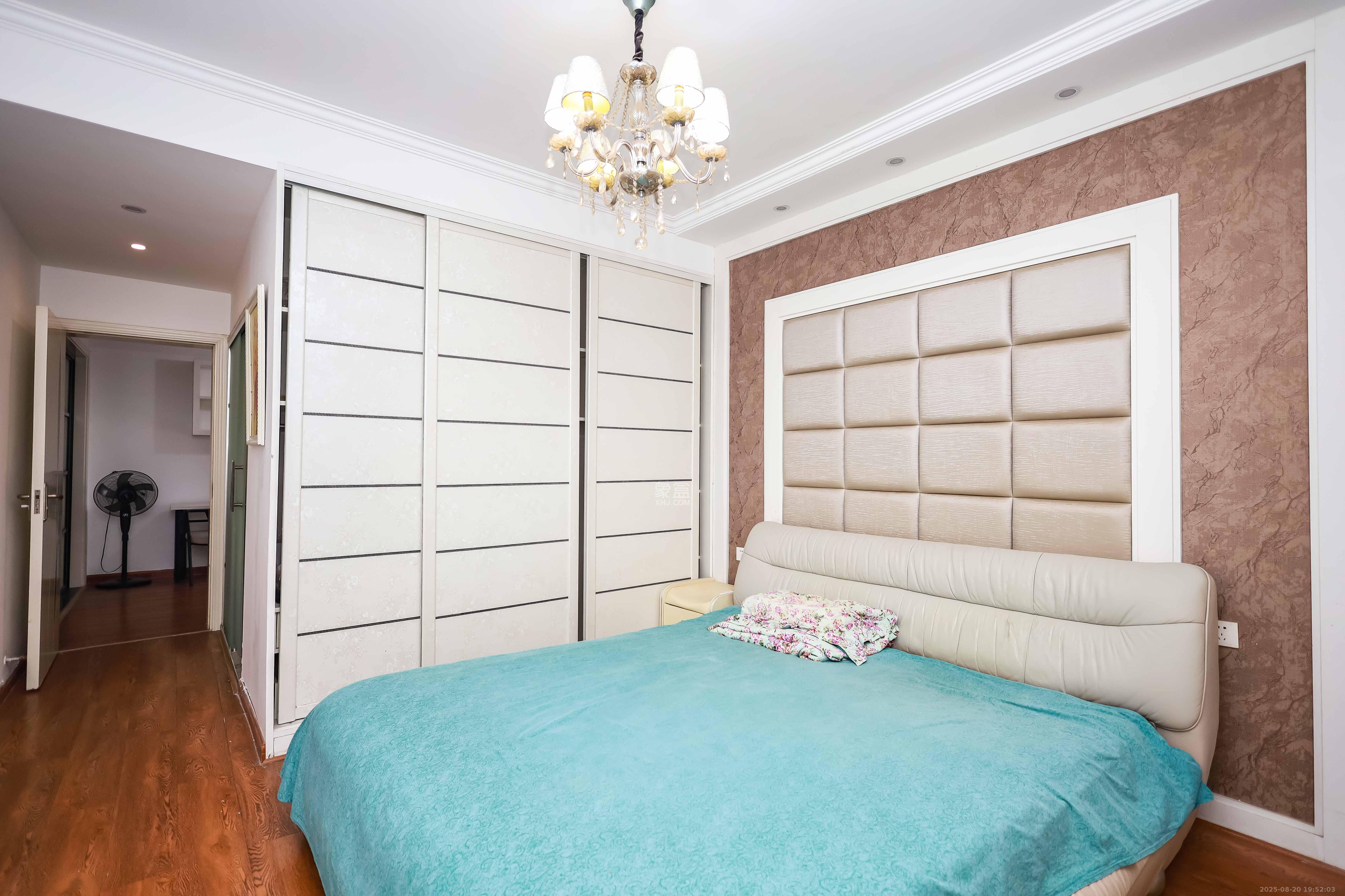 保利麓谷林语C区  4室2厅2卫    125.8万 保利麓谷林语C区  4室2厅2卫    125.8万卧室