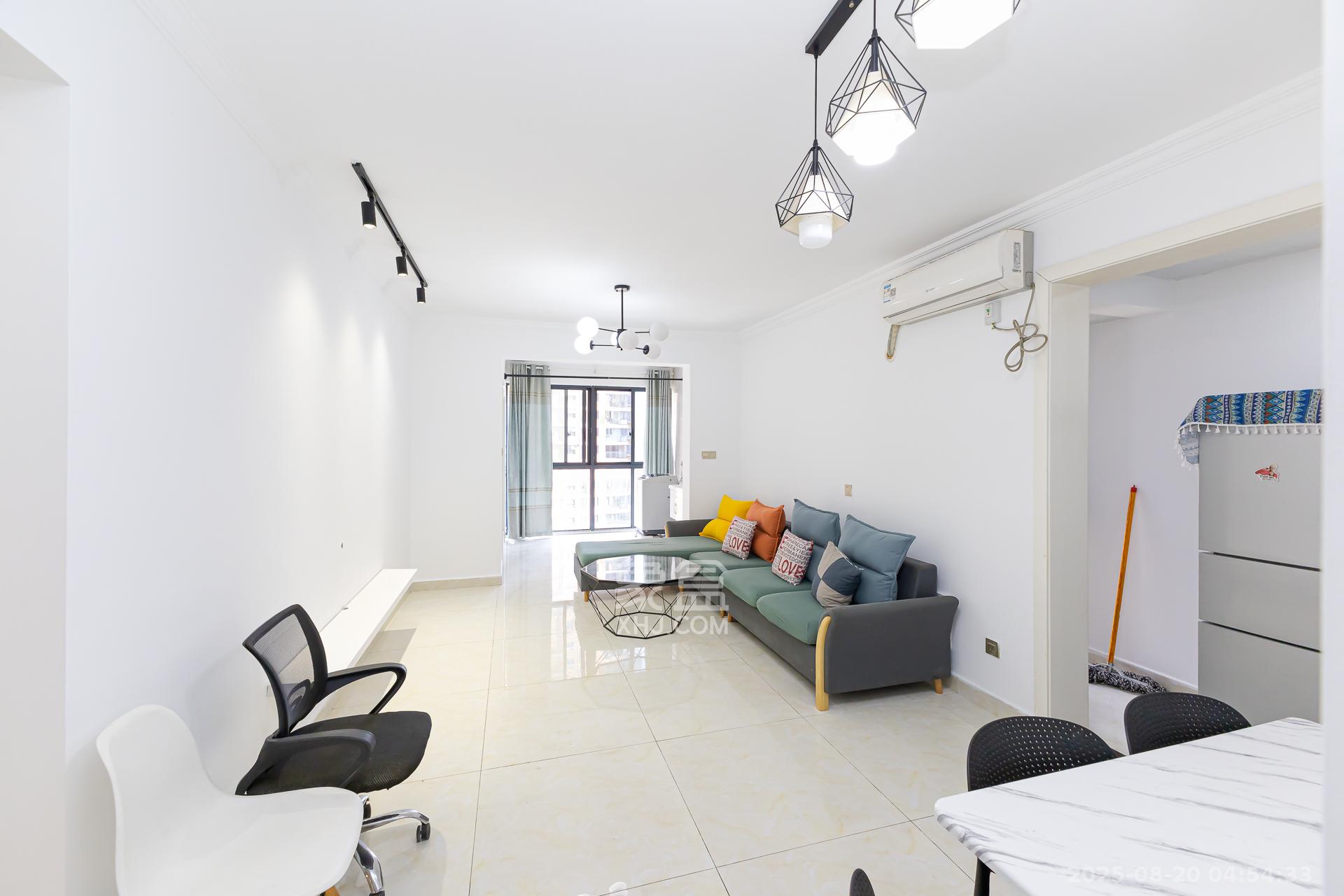 明发国际城  3室2厅1卫    66.8万 明发国际城  3室2厅1卫    66.8万