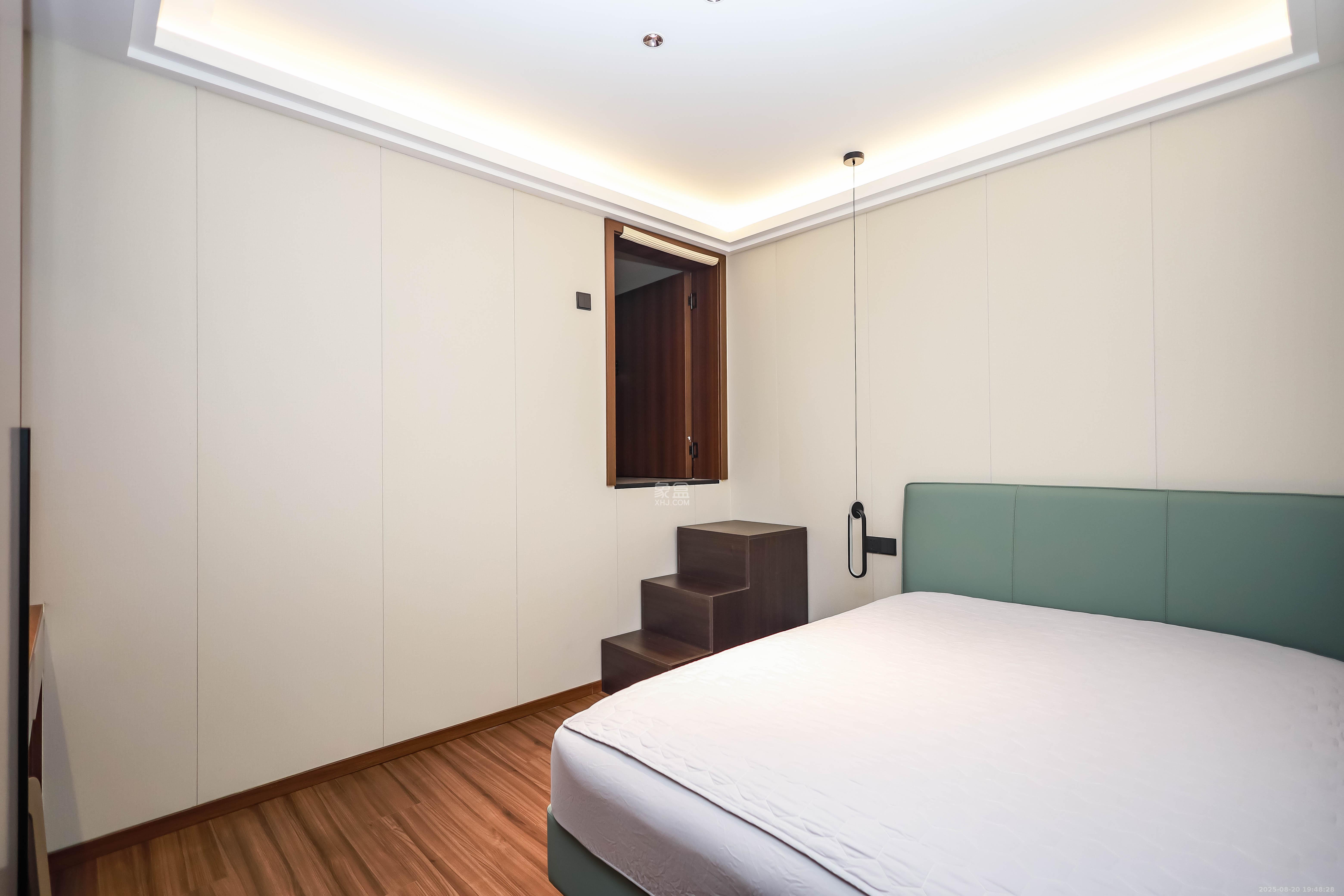 麓谷山湖郡  3室2厅2卫    155.5万 麓谷山湖郡  3室2厅2卫    155.5万卧室