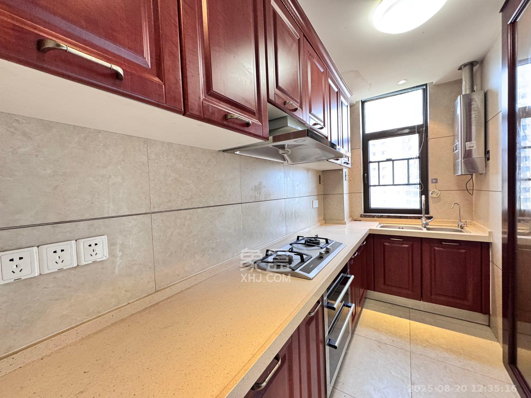 运达中央广场一、二期 3室2厅2卫 8000.0元/月 运达中央广场一、二期 3室2厅2卫 8000.0元/月室内图