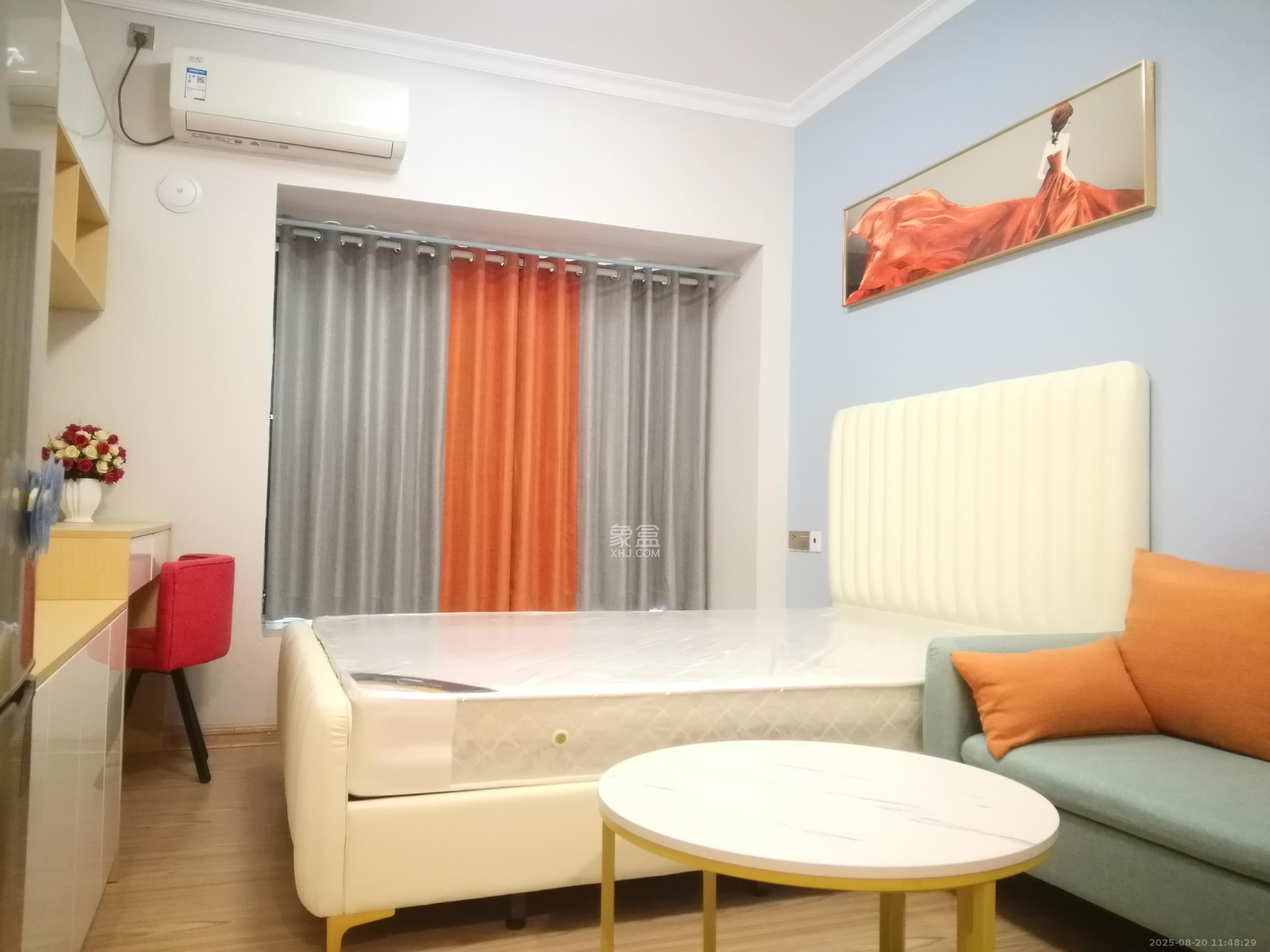 碧桂园城市之光  1室1厅1卫    1600.0元/月 碧桂园城市之光  1室1厅1卫    1600.0元/月室内图