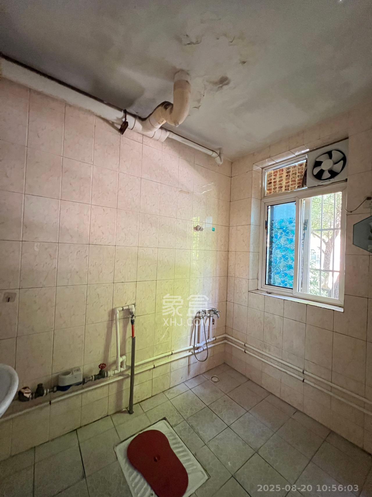 荷花园电信宿舍(天辰荷花苑)  2室0厅0卫    2100.0元/月 荷花园电信宿舍(天辰荷花苑)  2室0厅0卫    2100.0元/月室内图