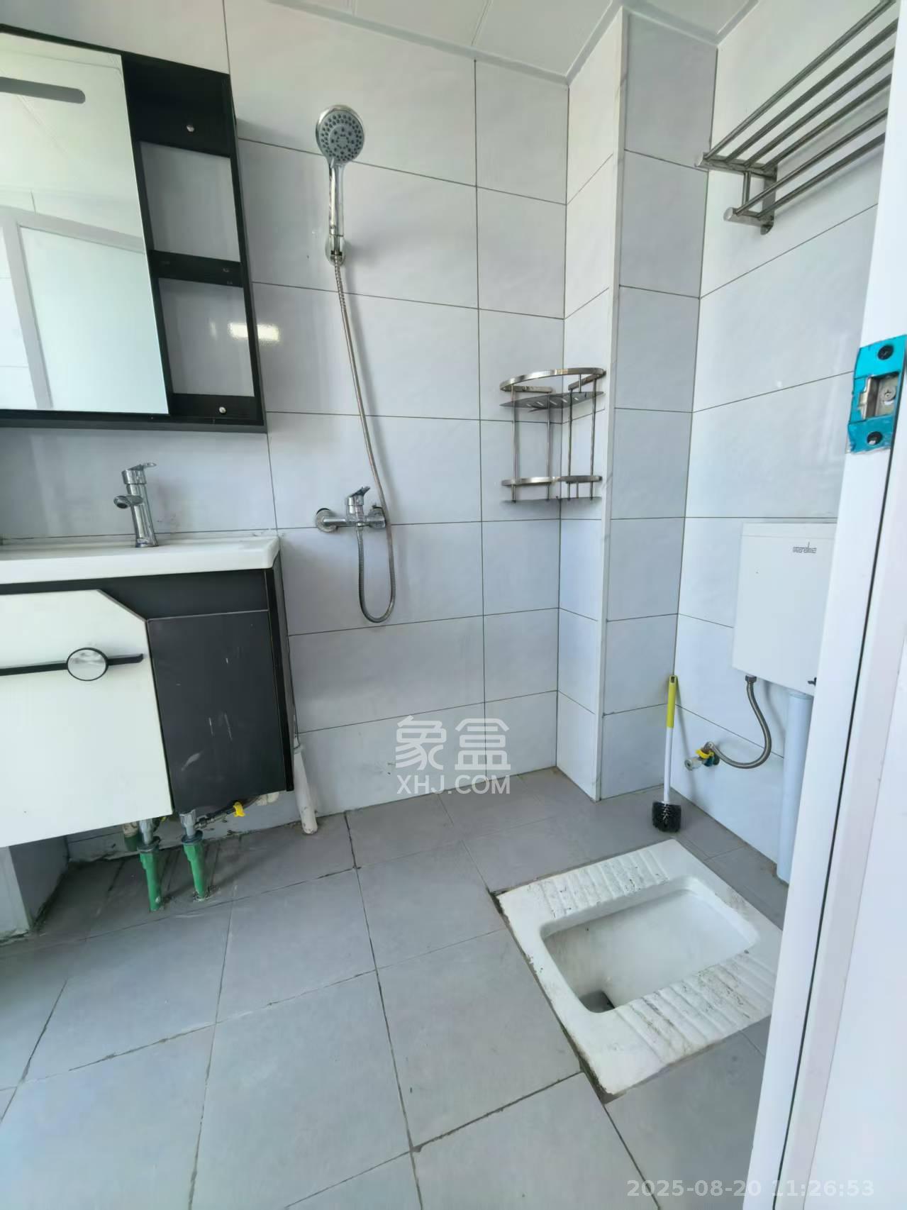 东一国际  1室1厅1卫   1600.00元/月室内图