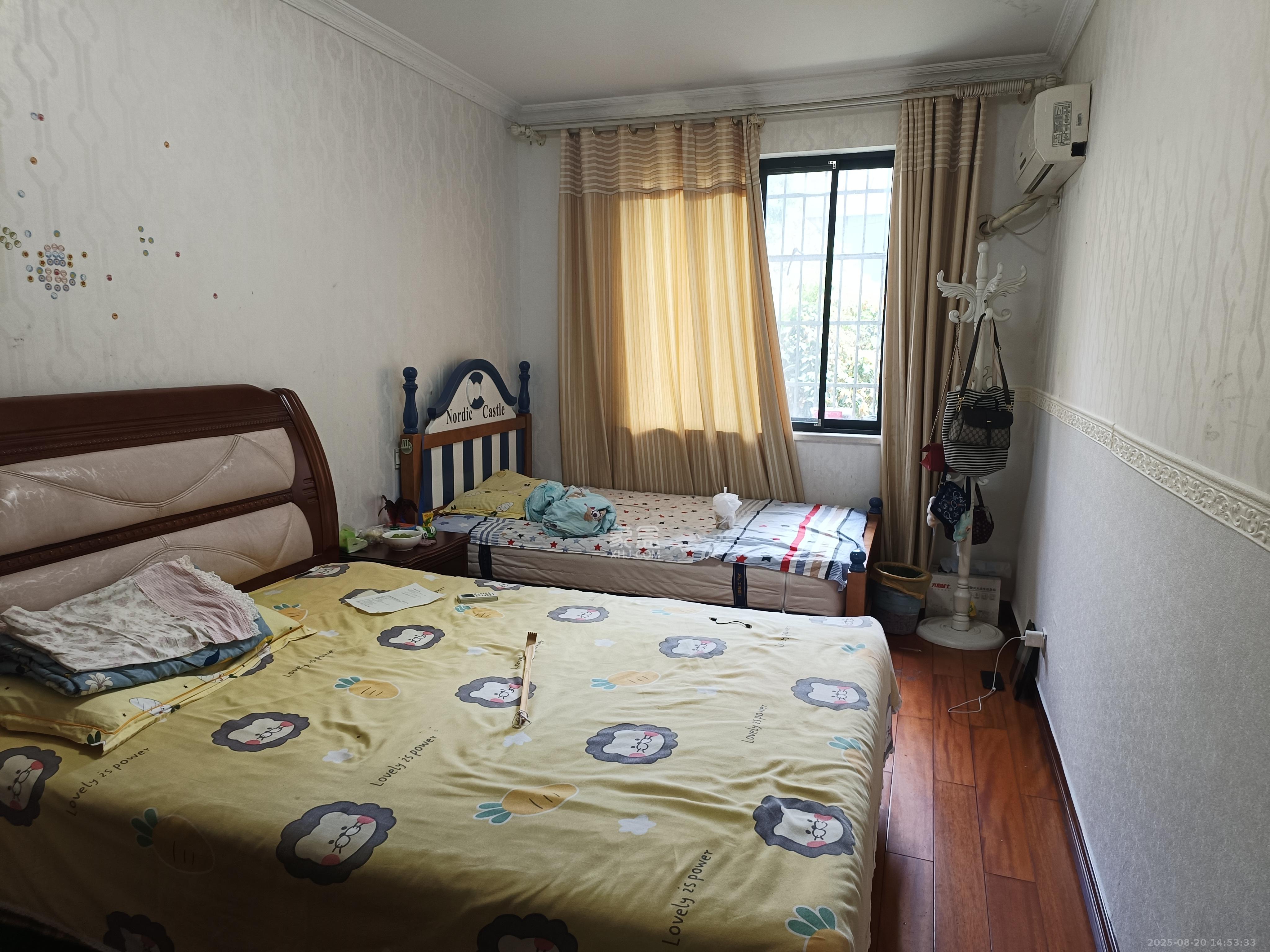 三江花中城  3室2厅1卫    3000.0元/月室内图