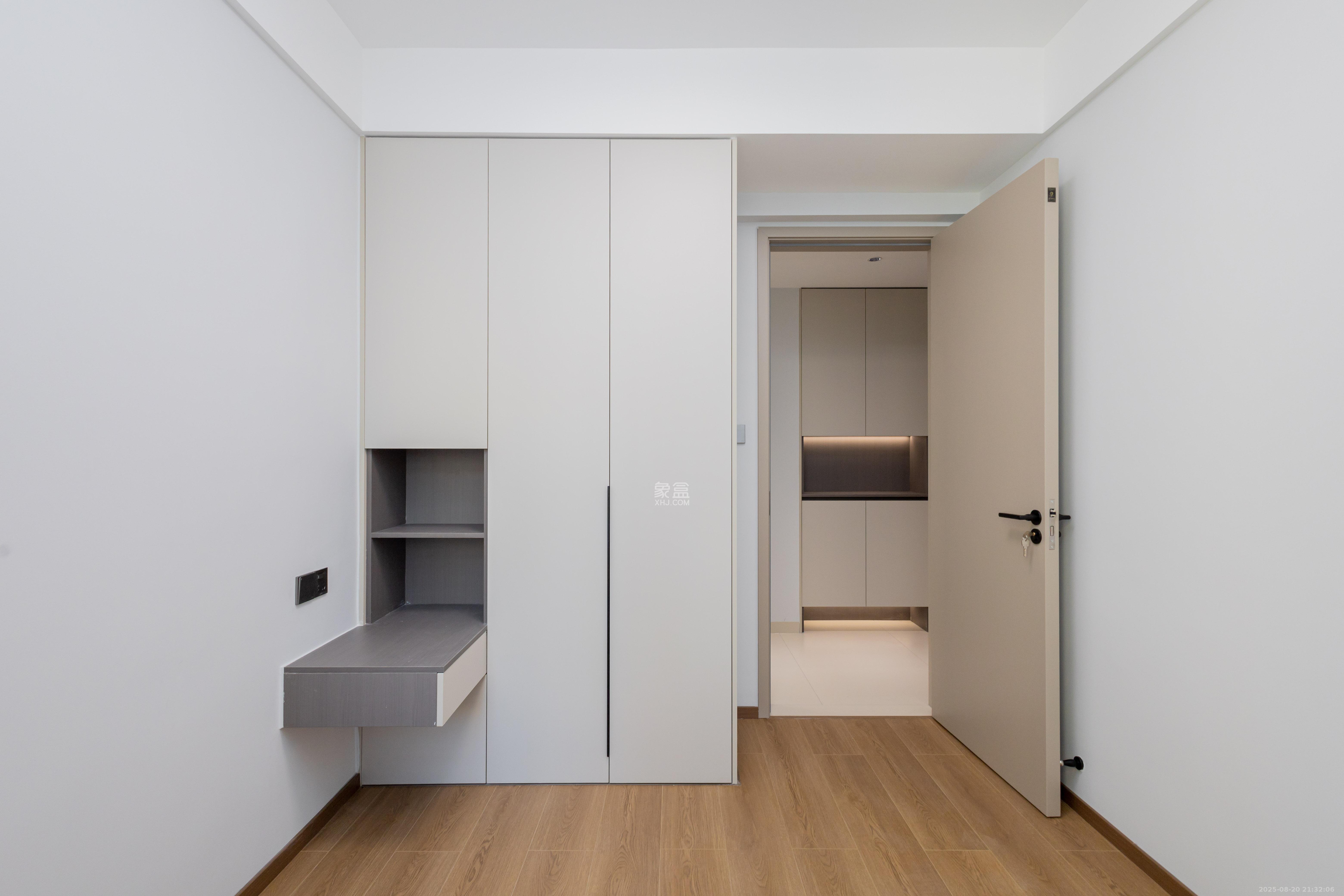 中交中央公园D4区  3室2厅1卫    115.0万 中交中央公园D4区  3室2厅1卫    115.0万卧室