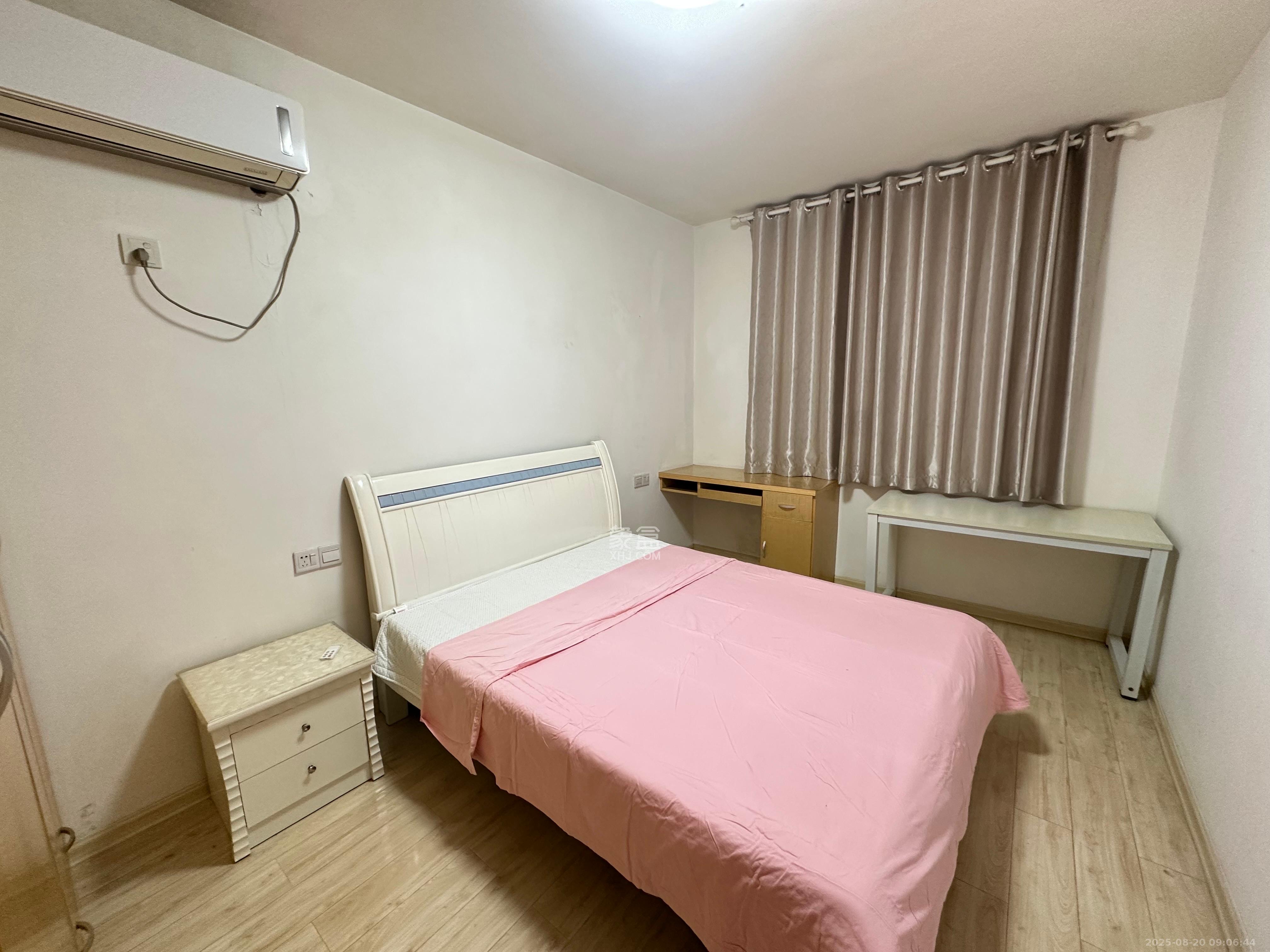 南国新城  2室2厅1卫   2100.00元/月室内图