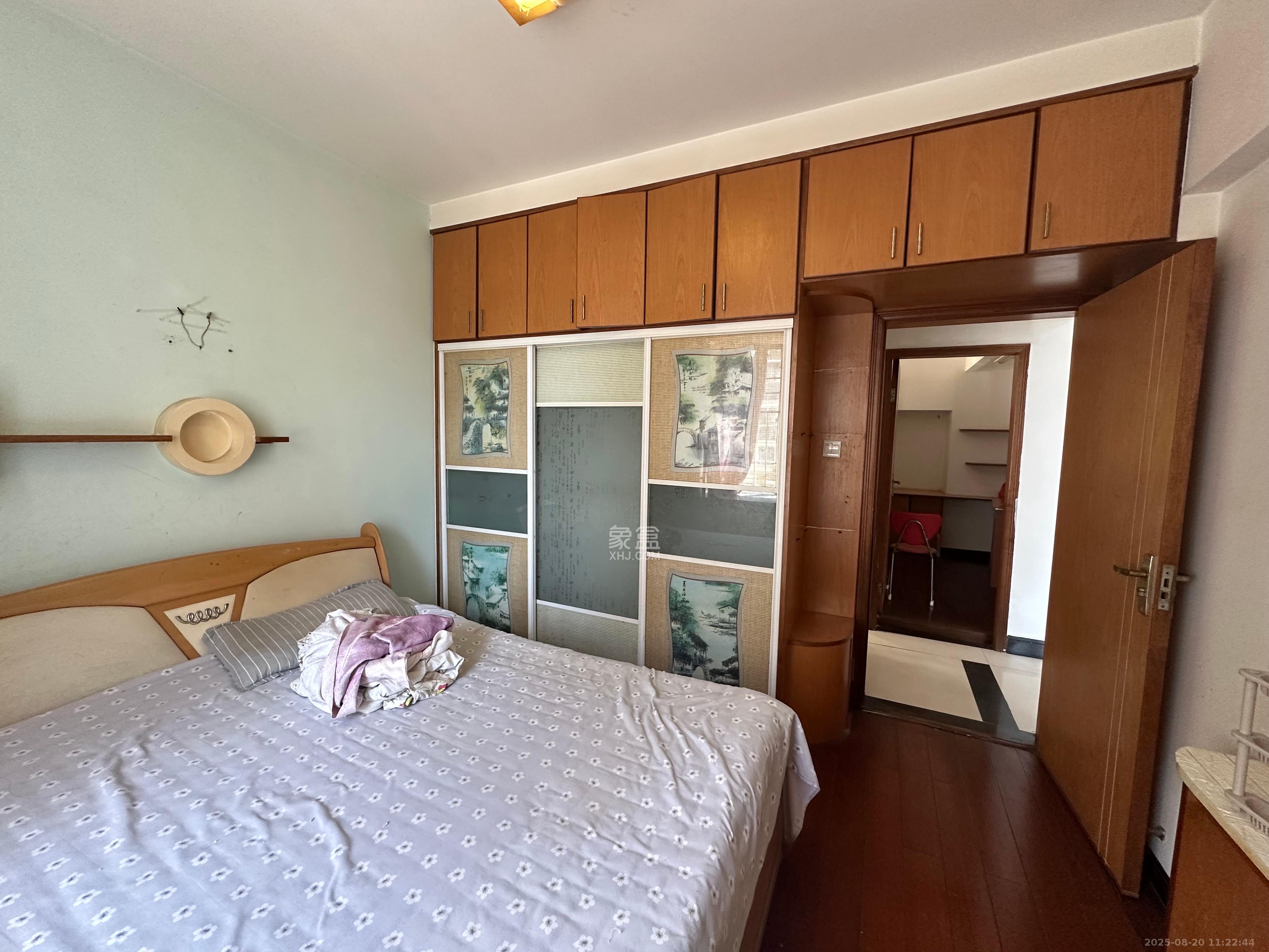 金碧文华  2室2厅1卫    1800.0元/月 金碧文华  2室2厅1卫    1800.0元/月室内图