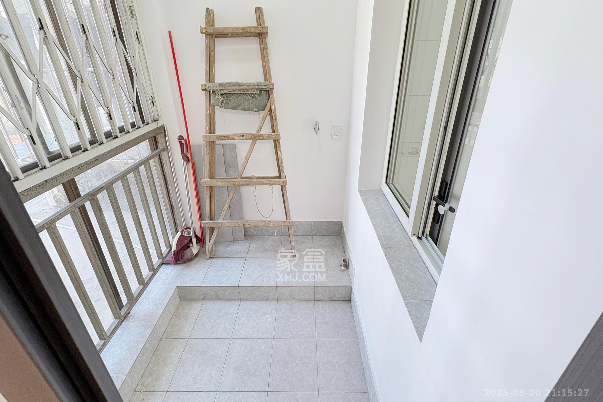 芙蓉同发  2室1厅1卫    69.0万厨房