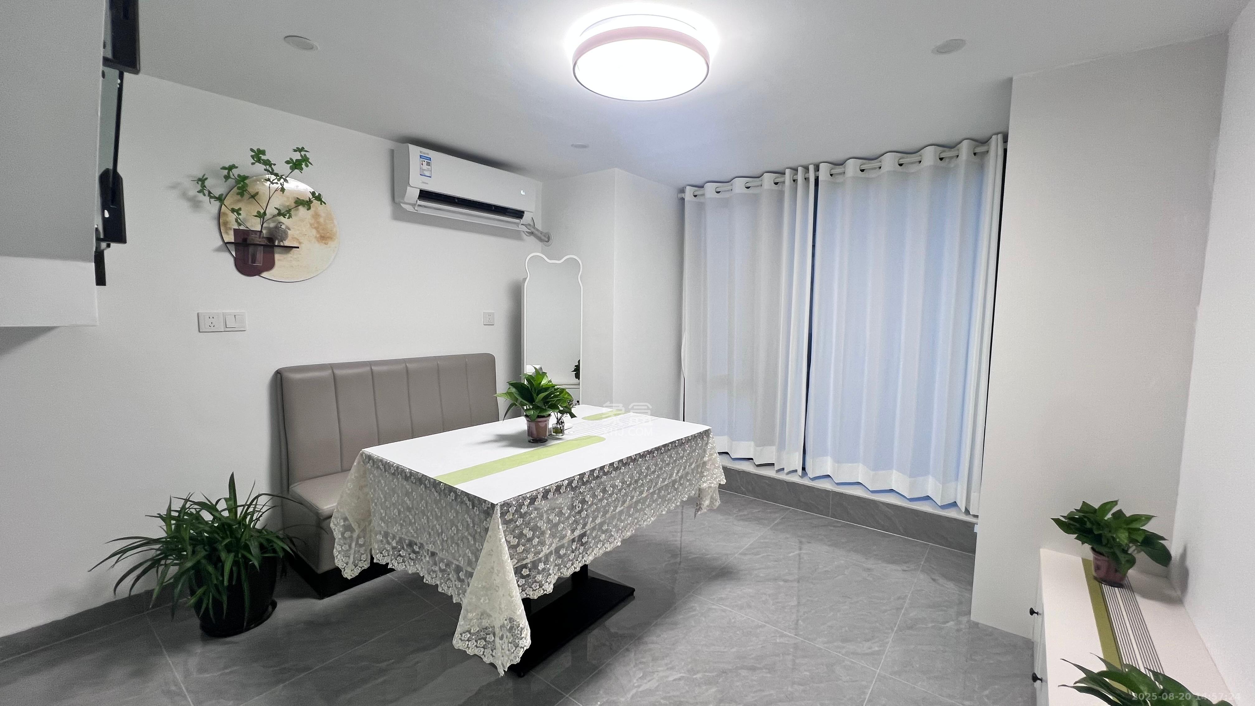 芝林商务中心 2室1厅2卫 1600.0元/月 芝林商务中心 2室1厅2卫 1600.0元/月室内图