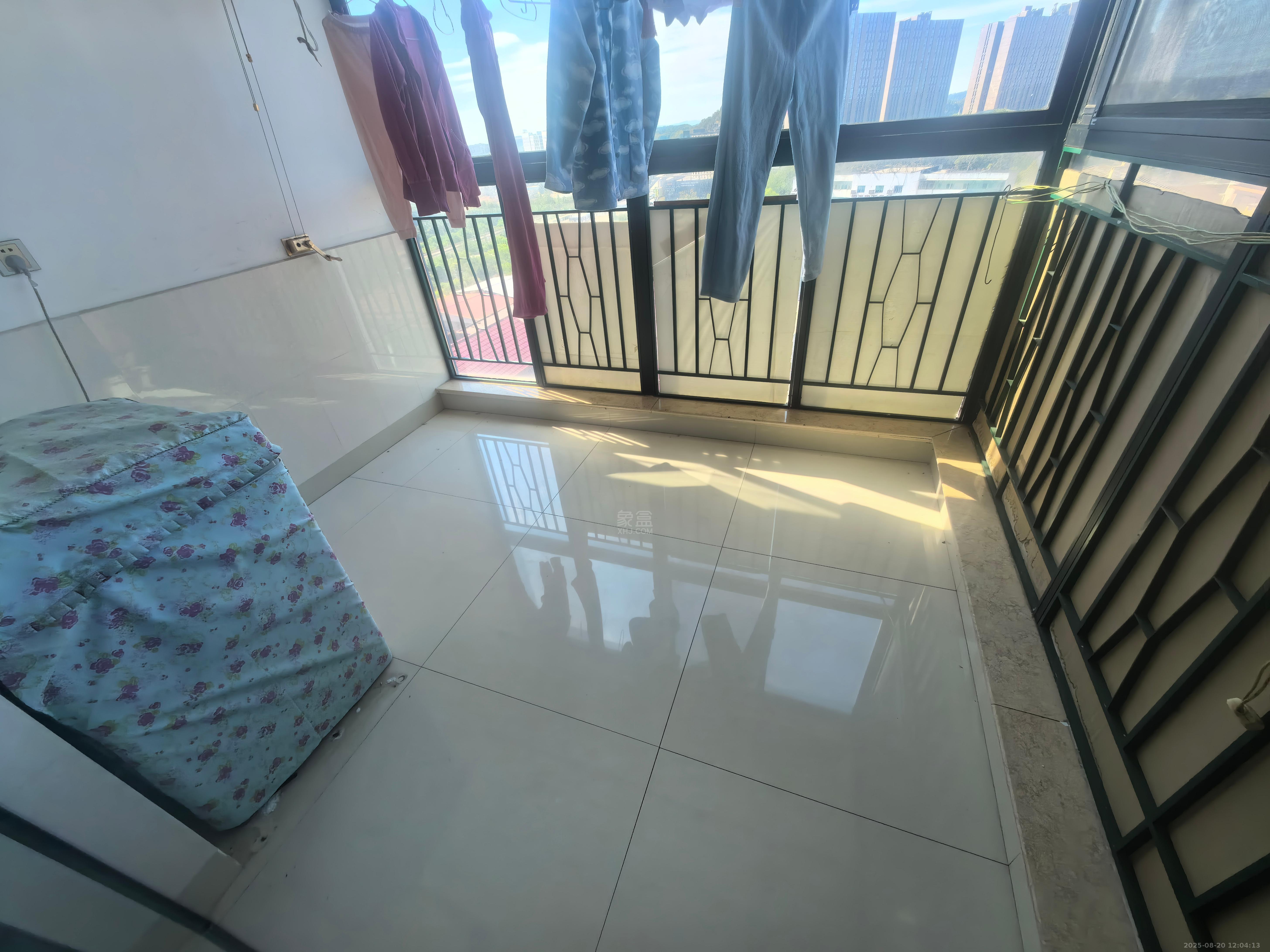 碧玉花园 3室2厅1卫 1500.00元/月 碧玉花园 3室2厅1卫 1500.00元/月室内图