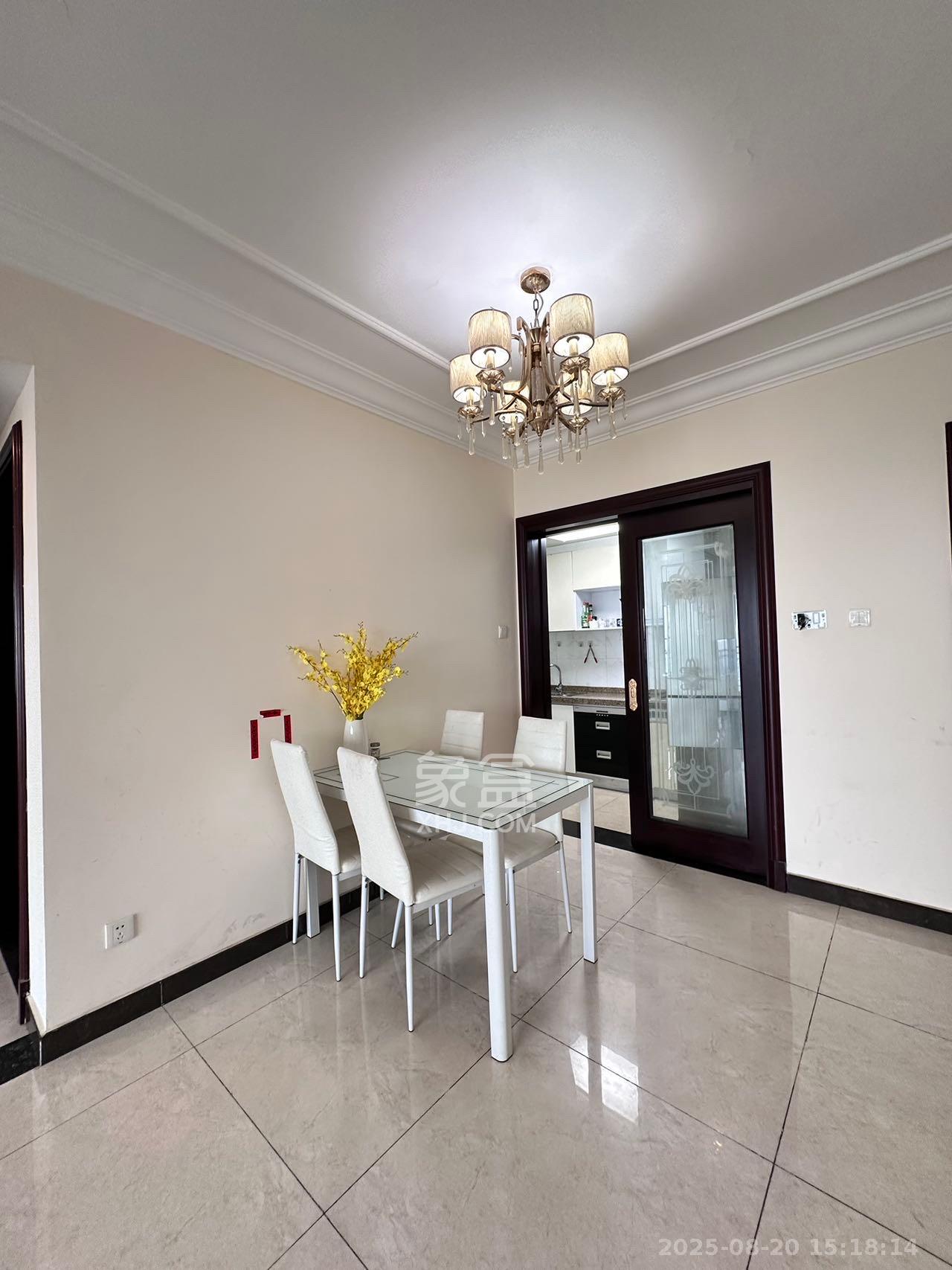 恒大雅苑  2室2厅1卫    2200.0元/月 恒大雅苑  2室2厅1卫    2200.0元/月室内图