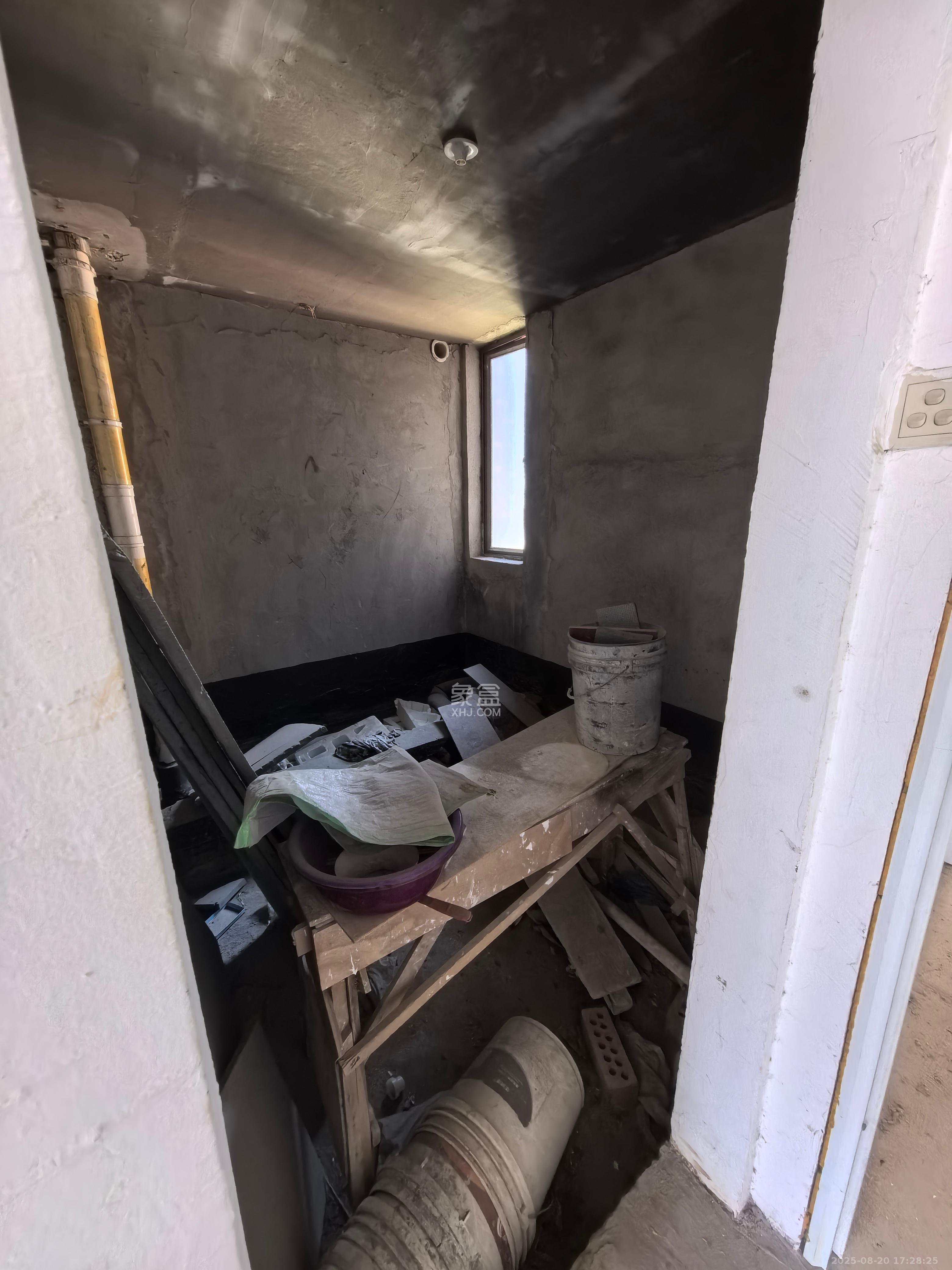 金色溪泉湾  3室2厅2卫    1600.0元/月室内图