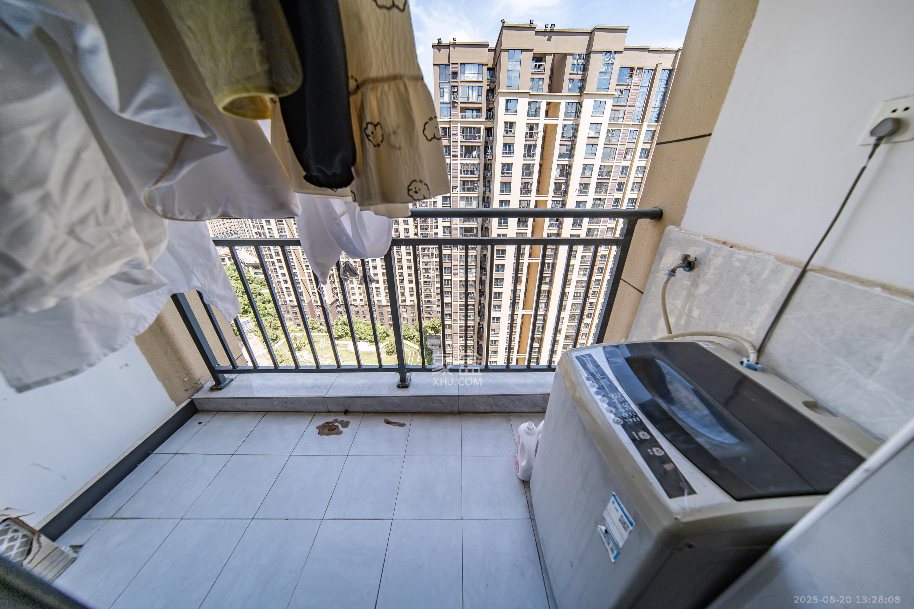 湘熙水郡（观澜海赋家园）  4室2厅2卫    150.0万阳台