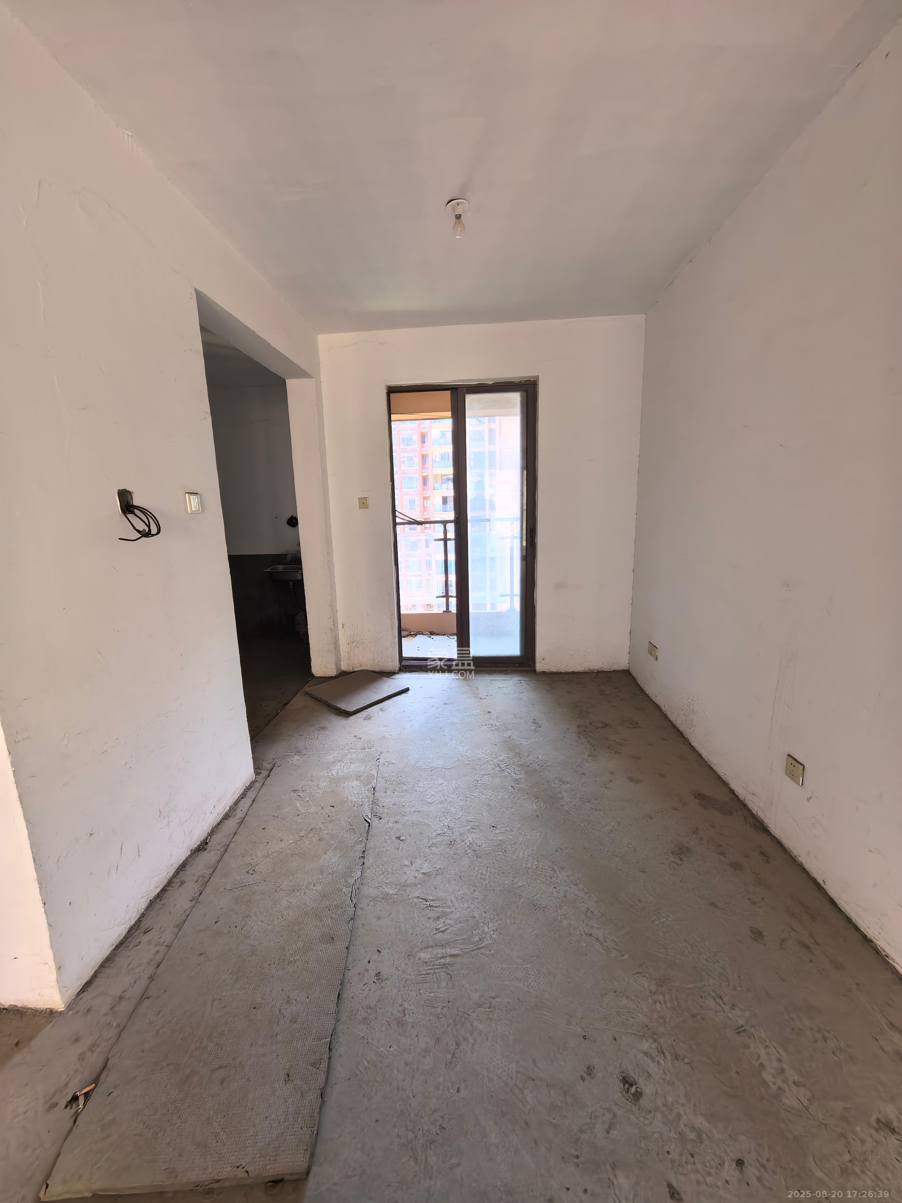 金色溪泉湾 3室2厅2卫 1600.0元/月 金色溪泉湾 3室2厅2卫 1600.0元/月室内图