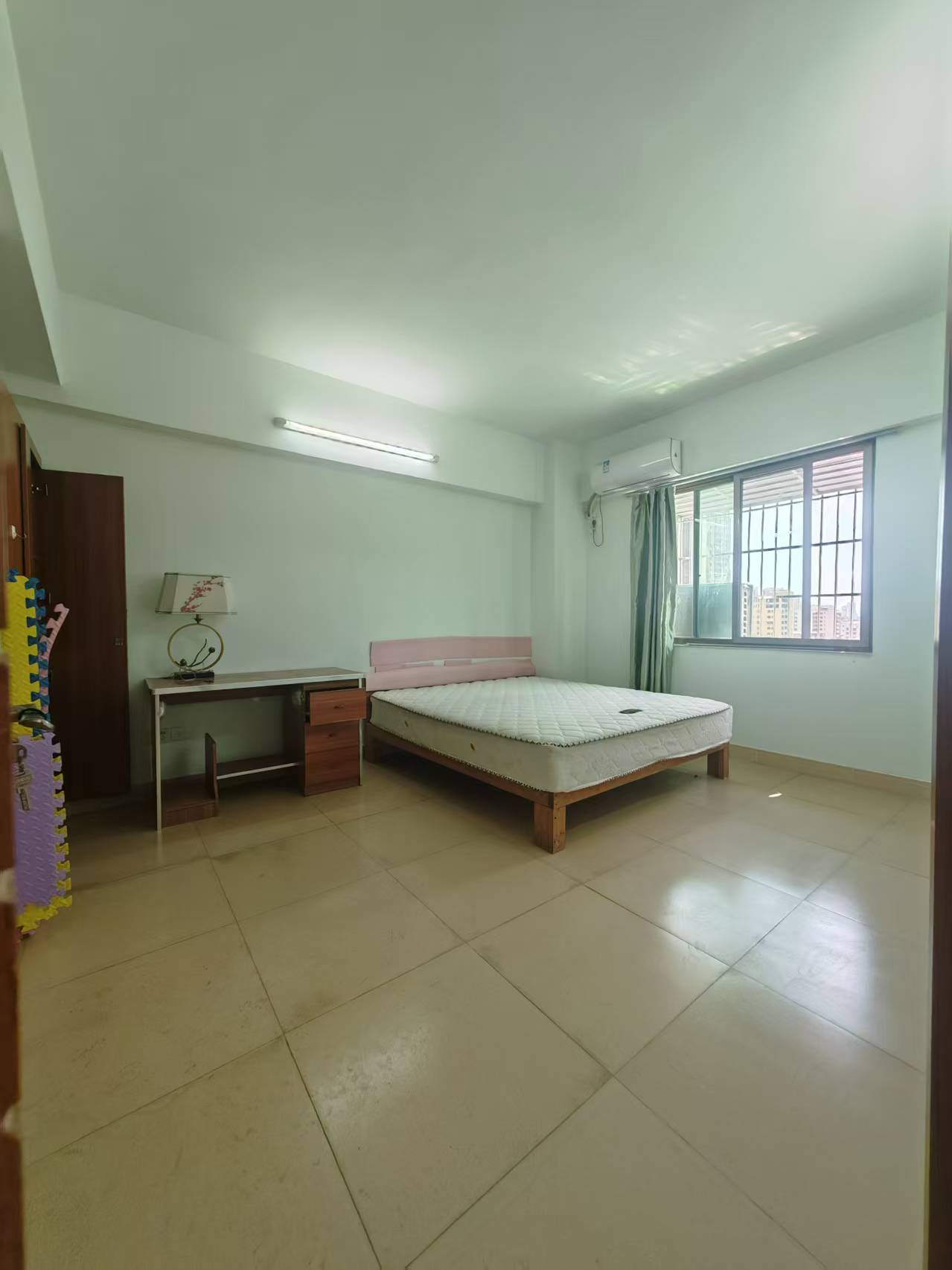 立天公寓 1室1厅1卫 56.0万 立天公寓 1室1厅1卫 56.0万客厅