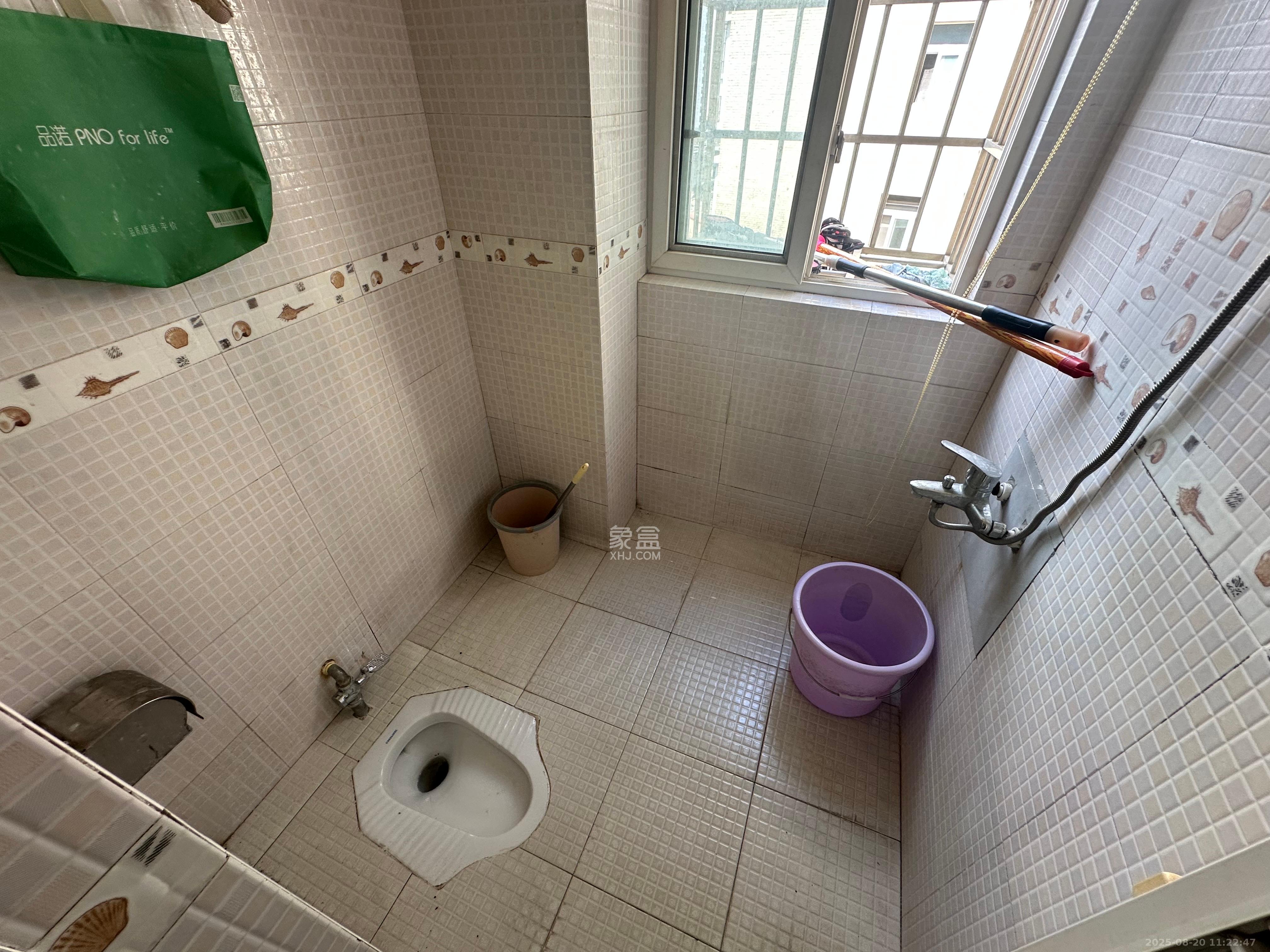 金碧文华  2室2厅1卫    1800.0元/月 金碧文华  2室2厅1卫    1800.0元/月室内图