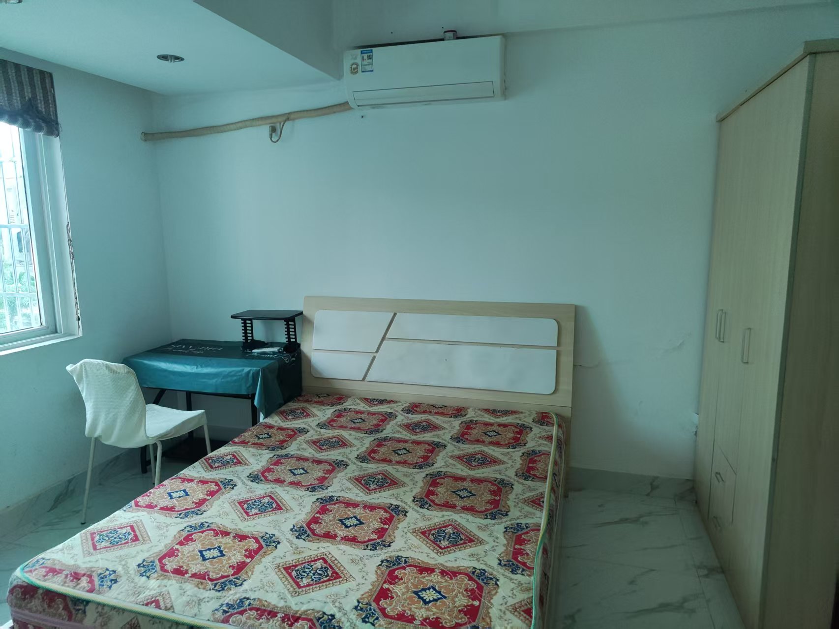 金银广场 1室1厅1卫 1600.0元/月 金银广场 1室1厅1卫 1600.0元/月室内图