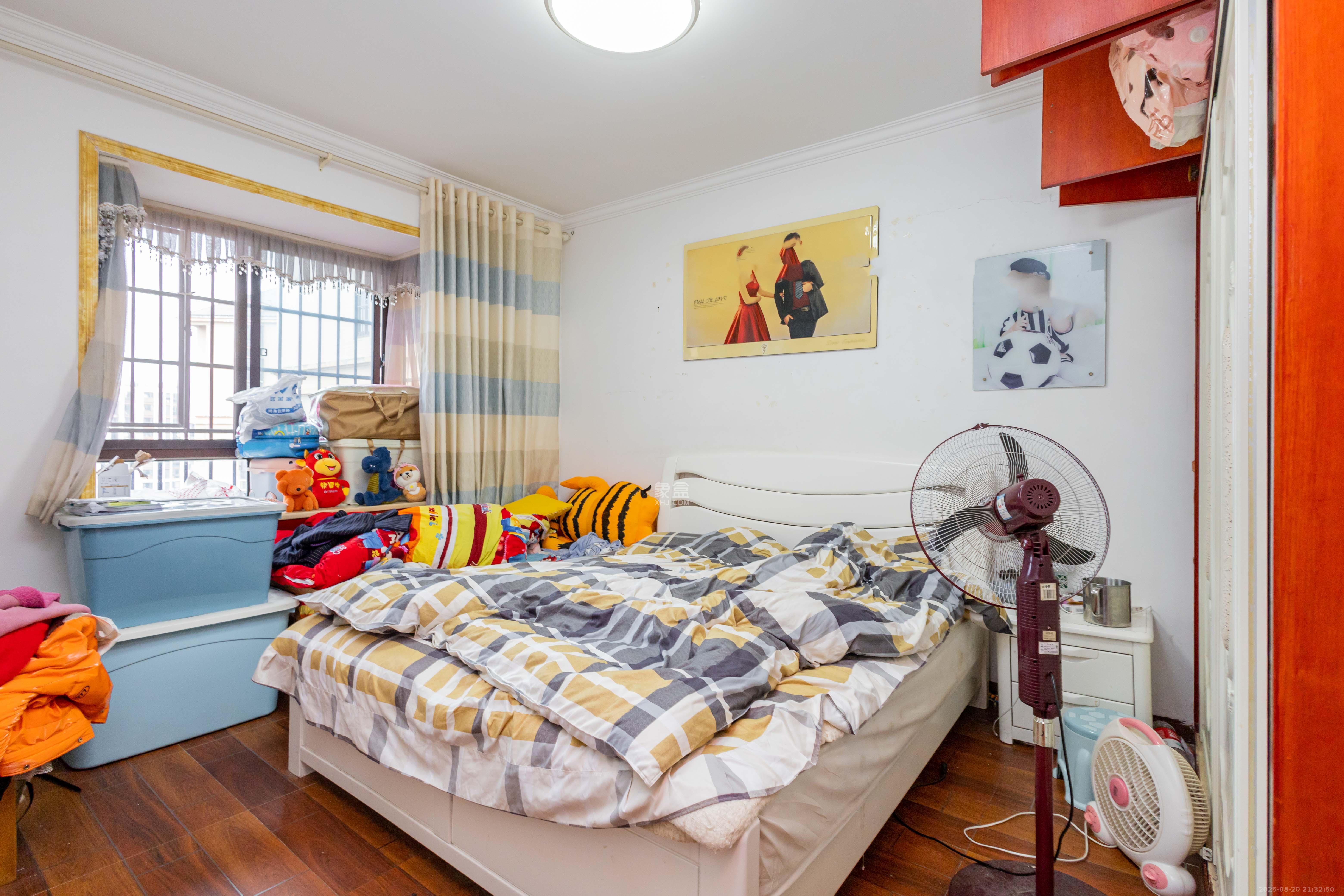 三景华御 3室2厅1卫 58.0万 三景华御 3室2厅1卫 58.0万卧室