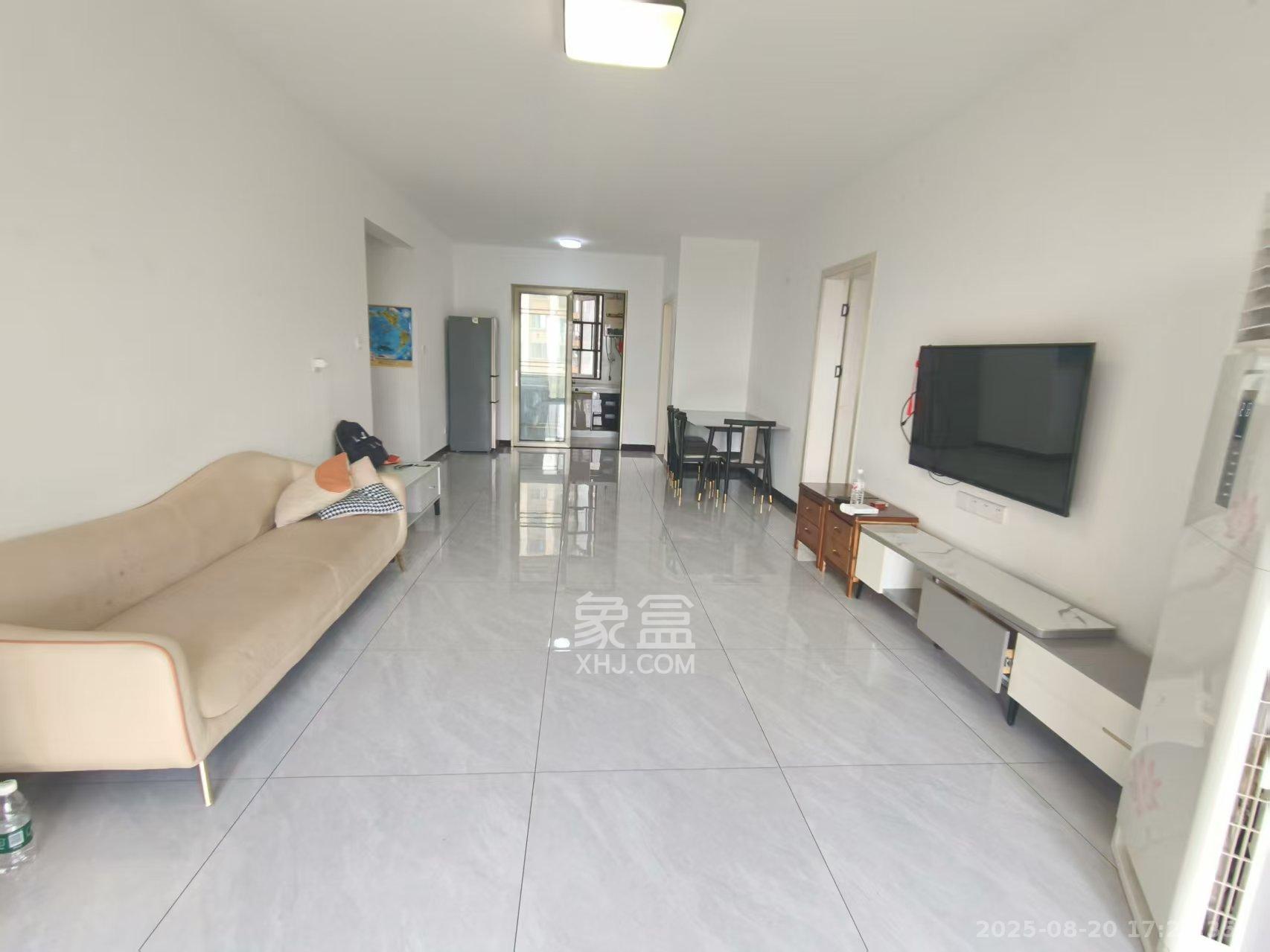 美的翰城  3室2厅1卫    2000.0元/月 美的翰城  3室2厅1卫    2000.0元/月室内图