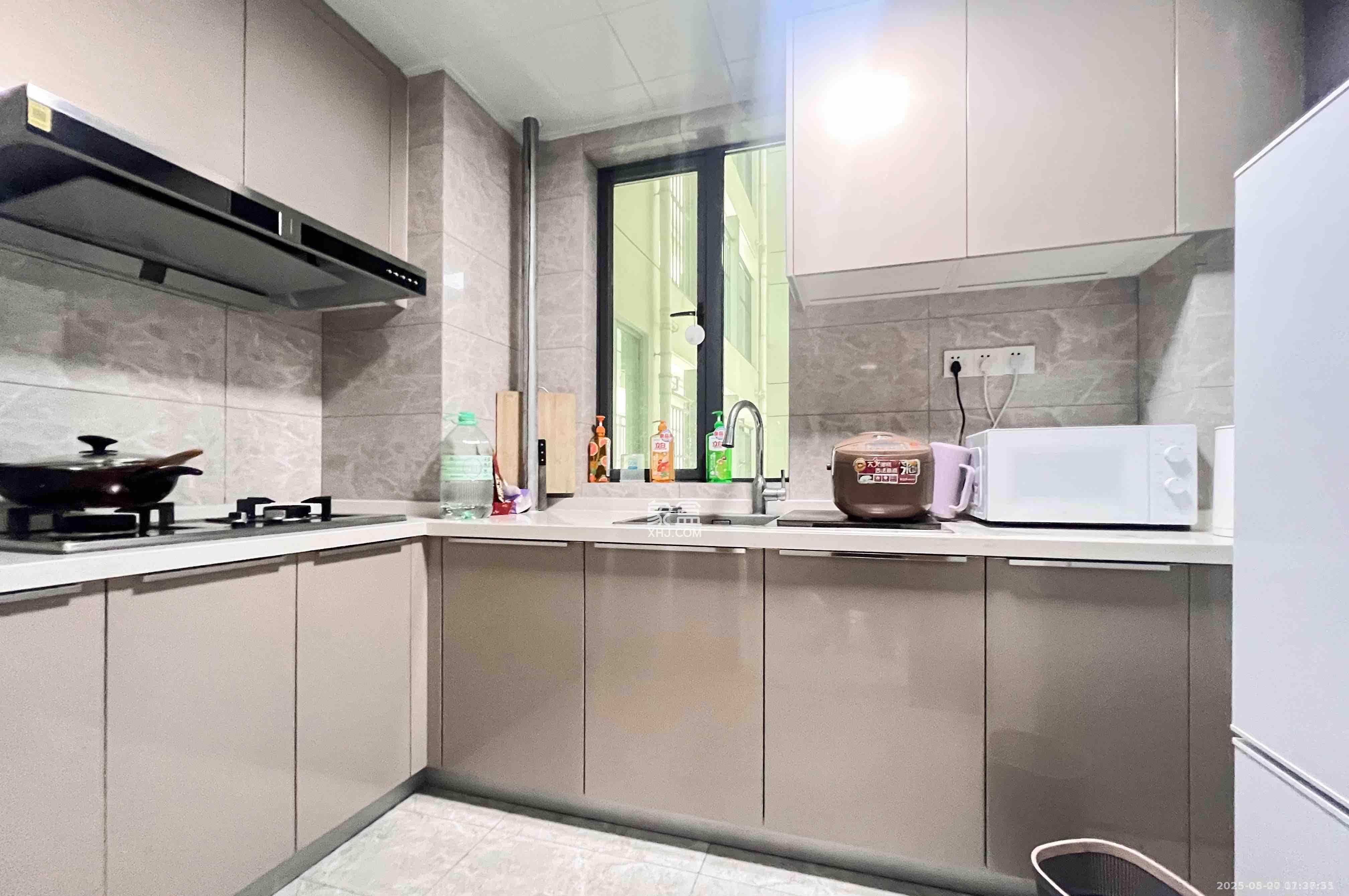 旭辉都会山  3室2厅2卫    4000.0元/月室内图