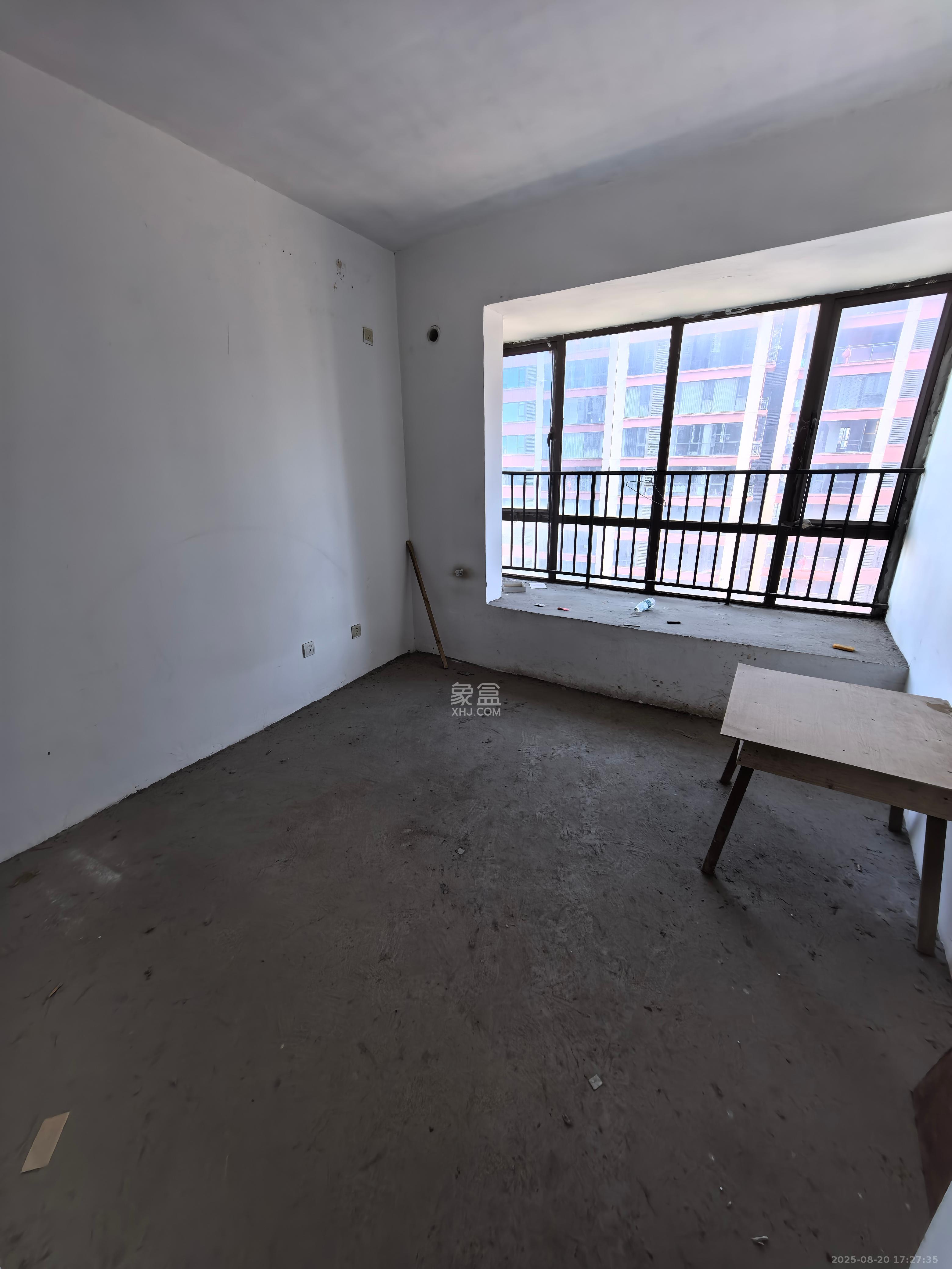 金色溪泉湾  3室2厅2卫    1600.0元/月室内图